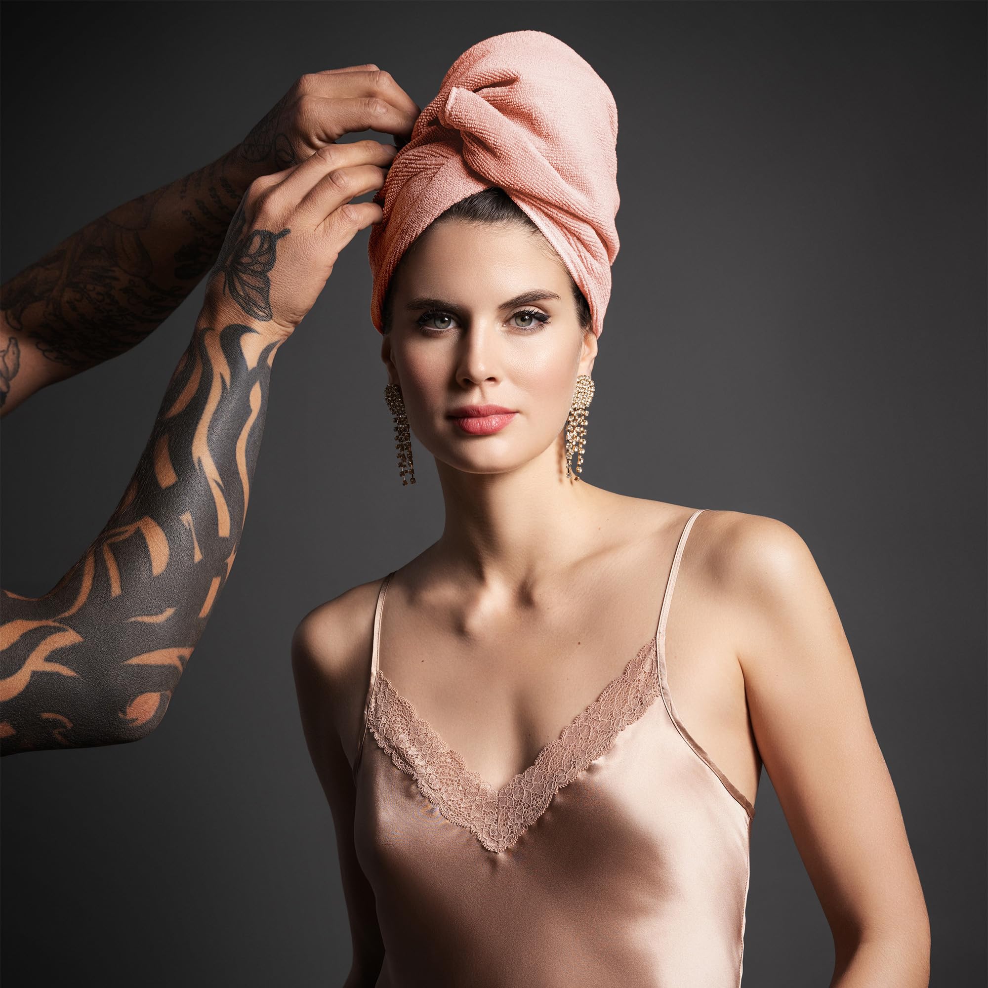 Fromm Softees Microfiber Salon Hair Towels For Hairstylists, Barbers, Spa, Gym In Light Pink, 16' By 29', 10 Count Perfect Hai