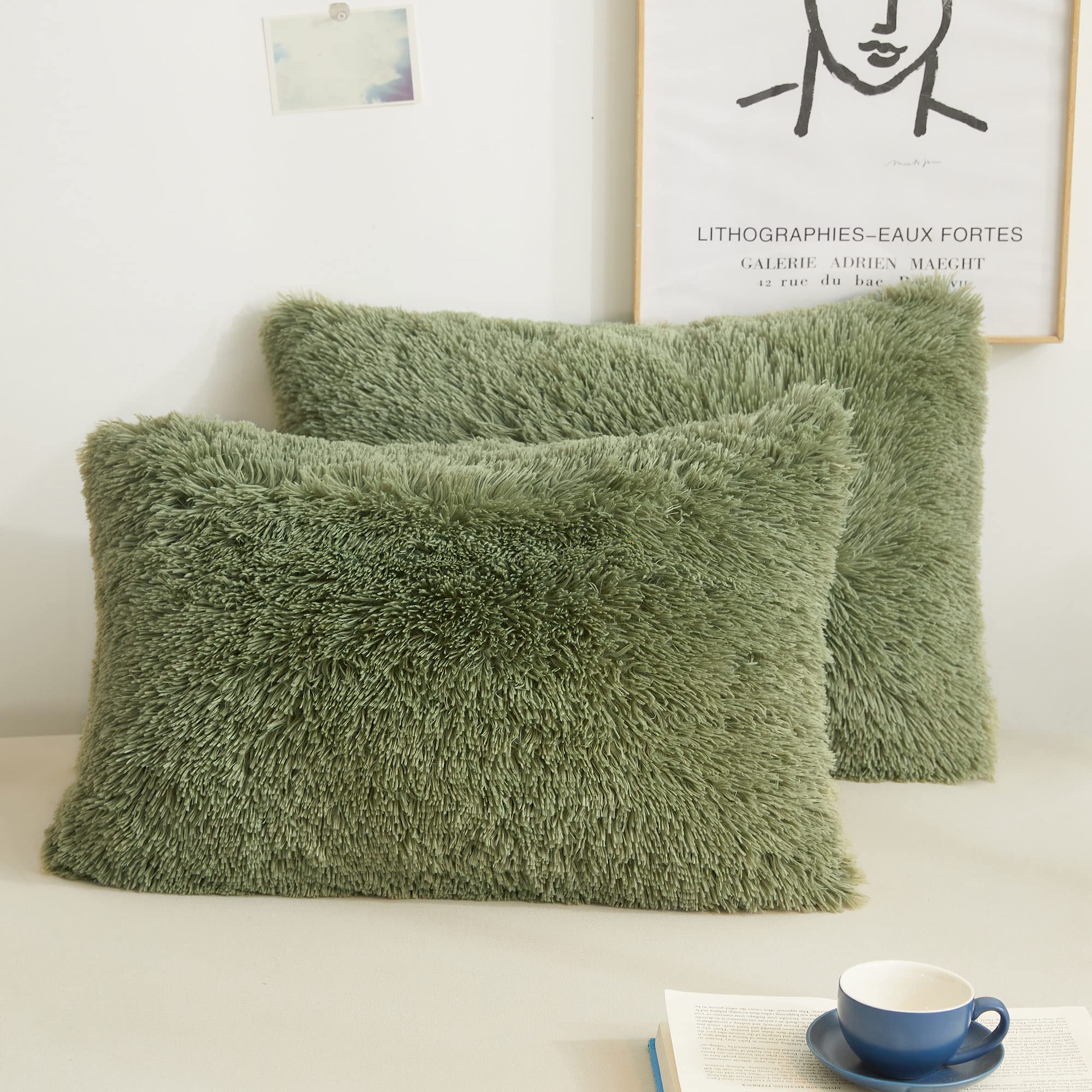 Xege Faux Fur Fluffy Pillow Cases, Plush Shaggy Soft Furry Pillow Shams, Crystal Velvet Fuzzy Pillow Covers, Decorative Pillowca