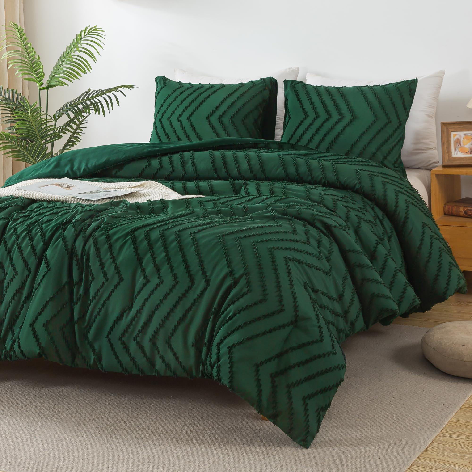 Andency Emerald Green Twin/Twin Xl Comforter Set, Twin Bed Comforter For College Dorm Girls Boys Kids Boho Dark Green Soft Warm Cute Comforter, 2 Pieces Aesthetic Chevron Bohemian Bedding Set