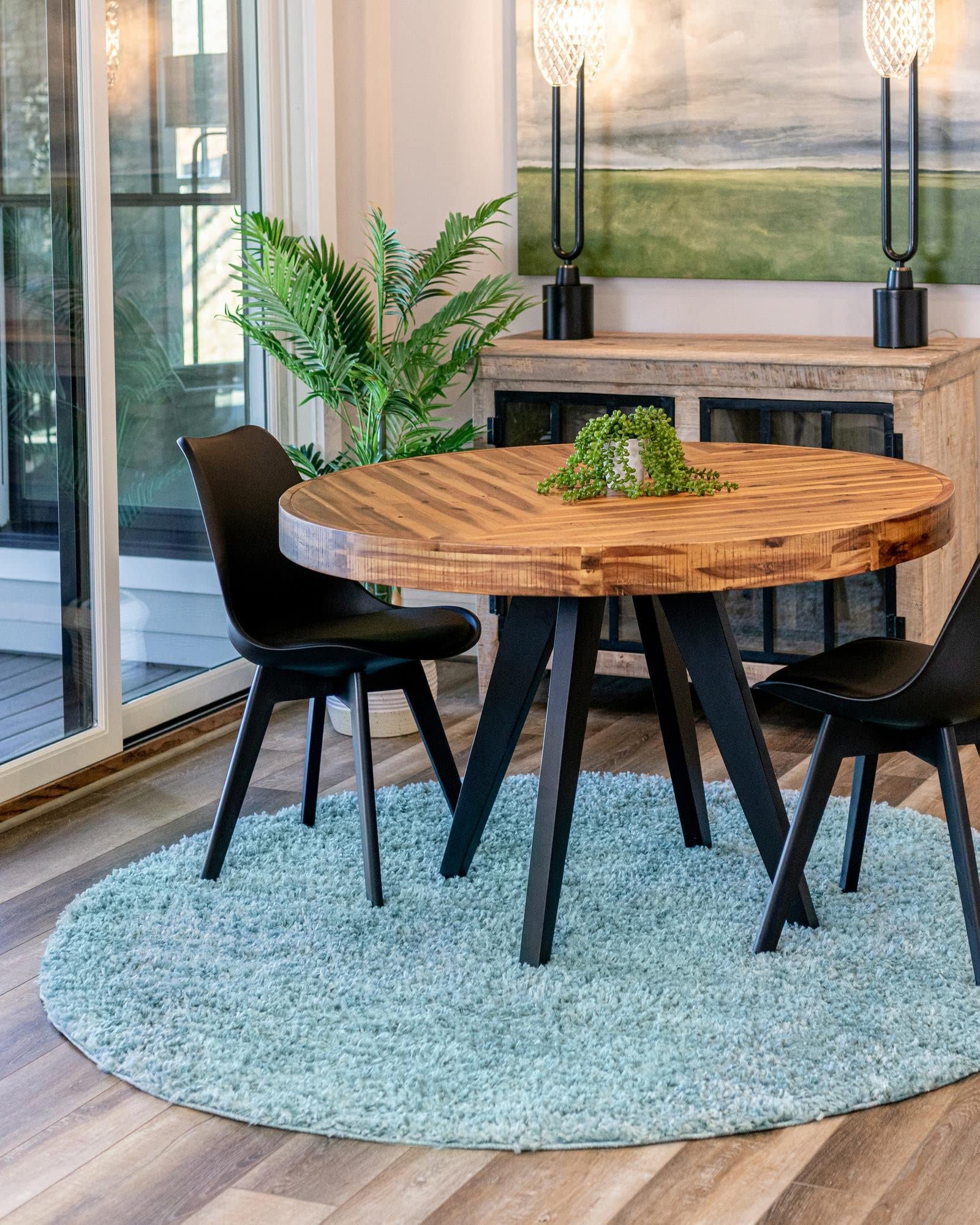 Rugs.com Soft Solid Shag Collection Round Rug - 6 Ft Round Oatmeal Beige Shag Rug Perfect for Kitchens, Dining Rooms