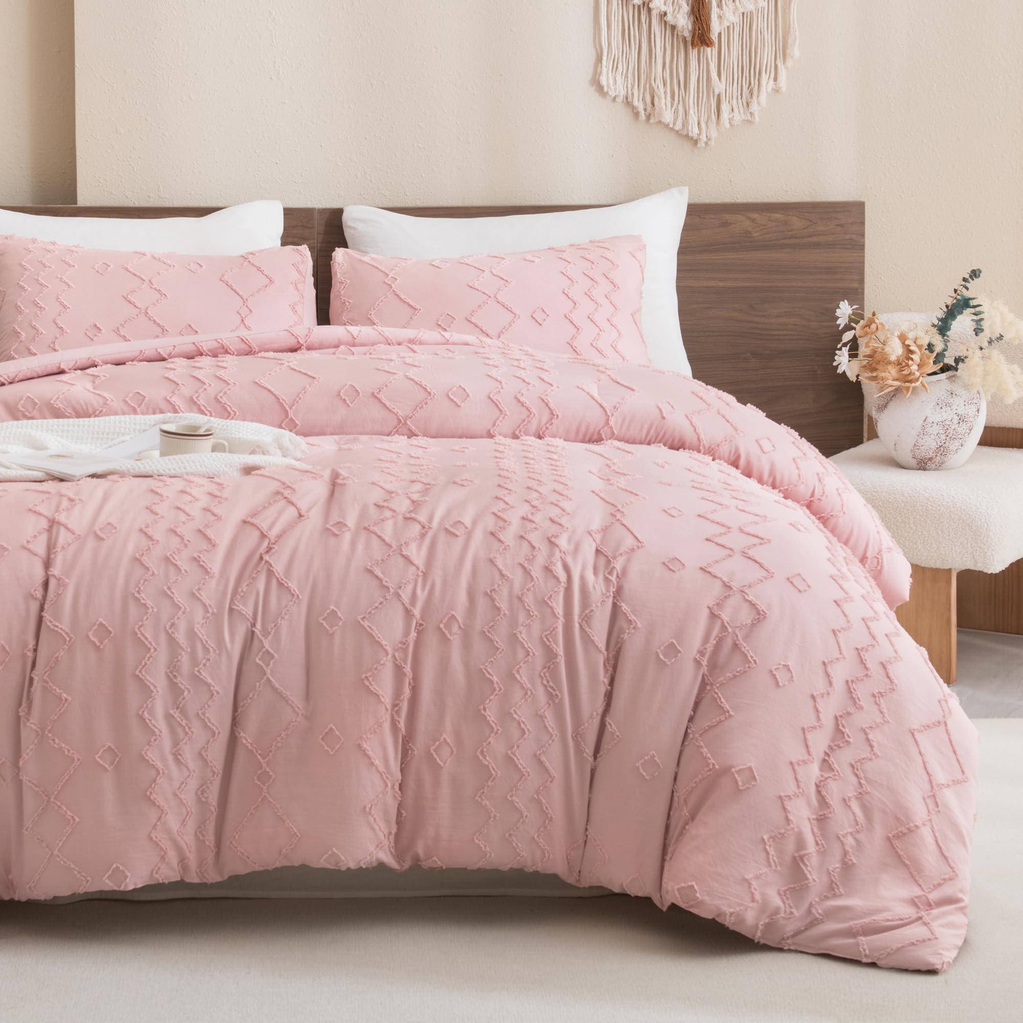 Andency Pink Tufted Comforter Set King(104X90Inch), 3 Pieces(1 Boho Comforter, 2 Pillowcases) Textured Farmhouse Comforter, Soft Microfiber Down Alternative Geometric Comforter Bedding Set