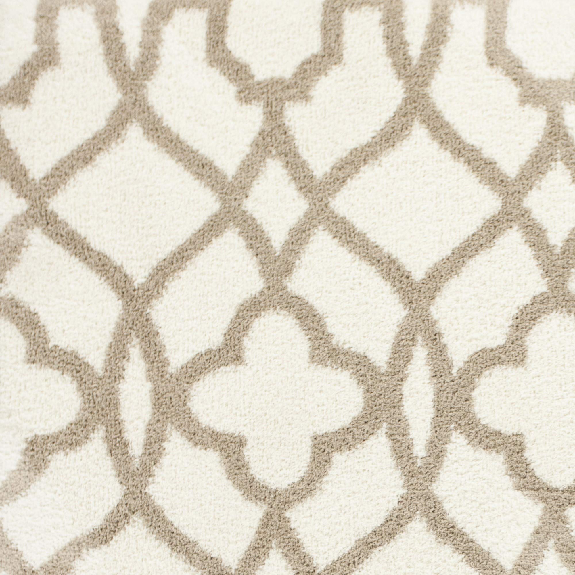 HomeRoots Decor 3'3' x 5'3' Microfiber Ivory/Beige Area Rug