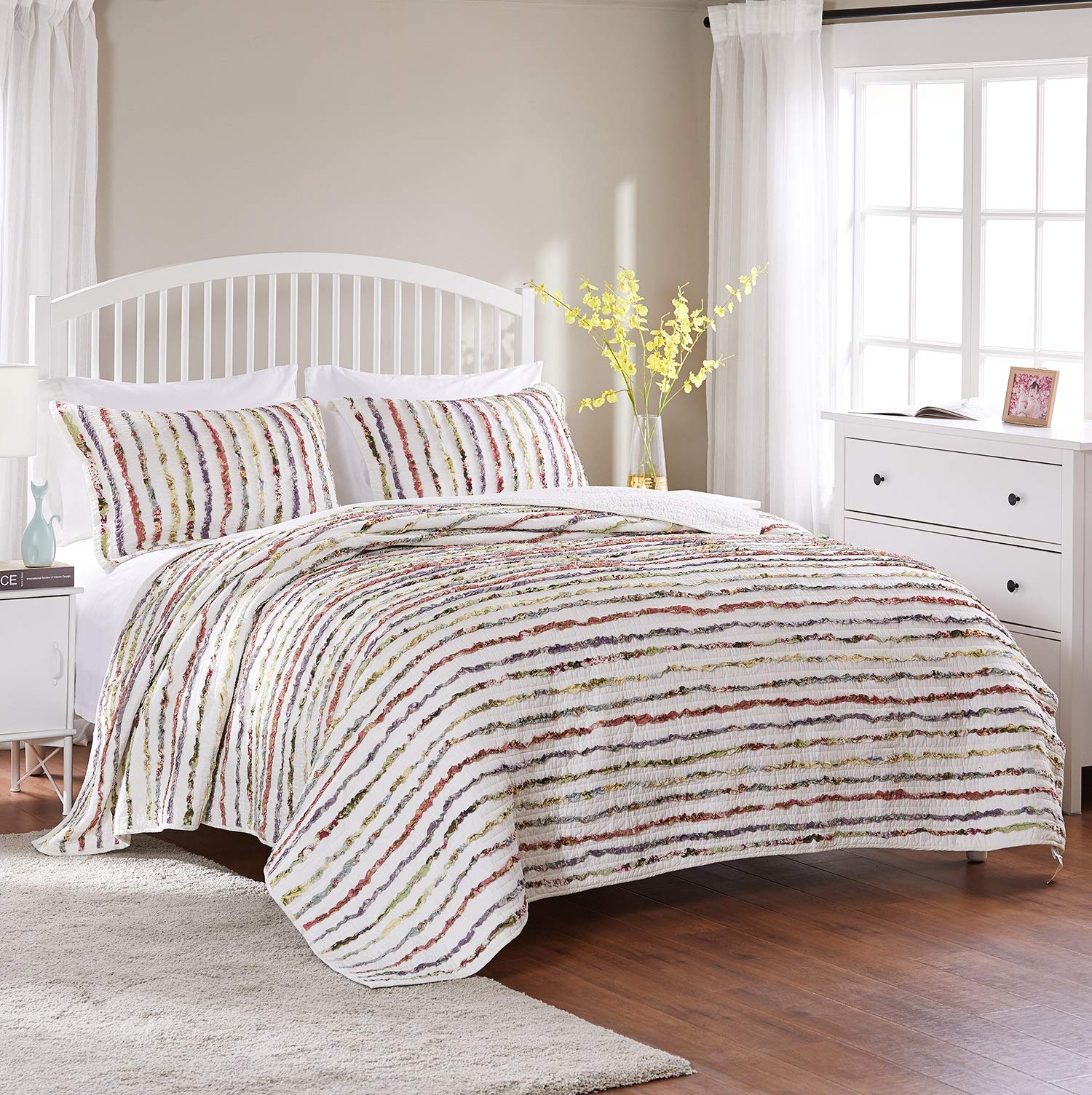Greenland Home - Gl-1104Yk Bella Ruffled Quilt Set, 3-Piece King/Cal King, Multi