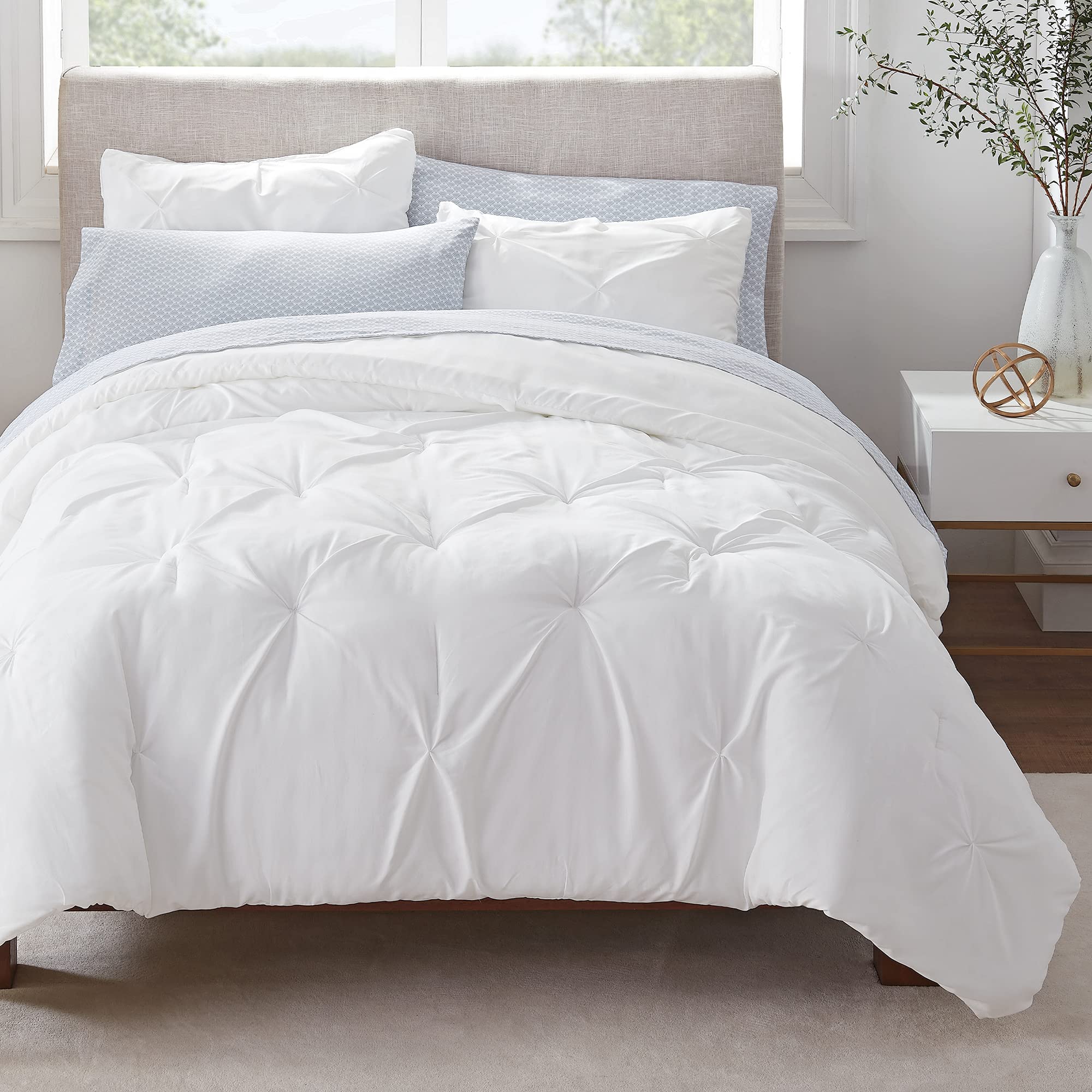 Serta Simply Clean Lightweight 5 Piece Pleated Bed In A Bag For All Season, Twin/Twin Xl, White