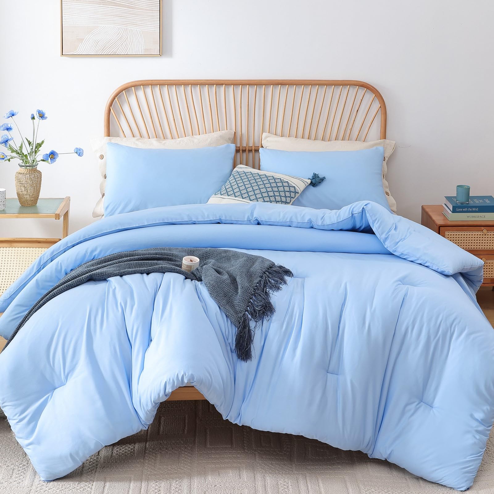 ROSGONIA Twin/Twin XL Comforter for College Girls Boys Light Blue,1 Comforter & 1 Pillowcase,Lightweight Twin Bedding Sets Kids 