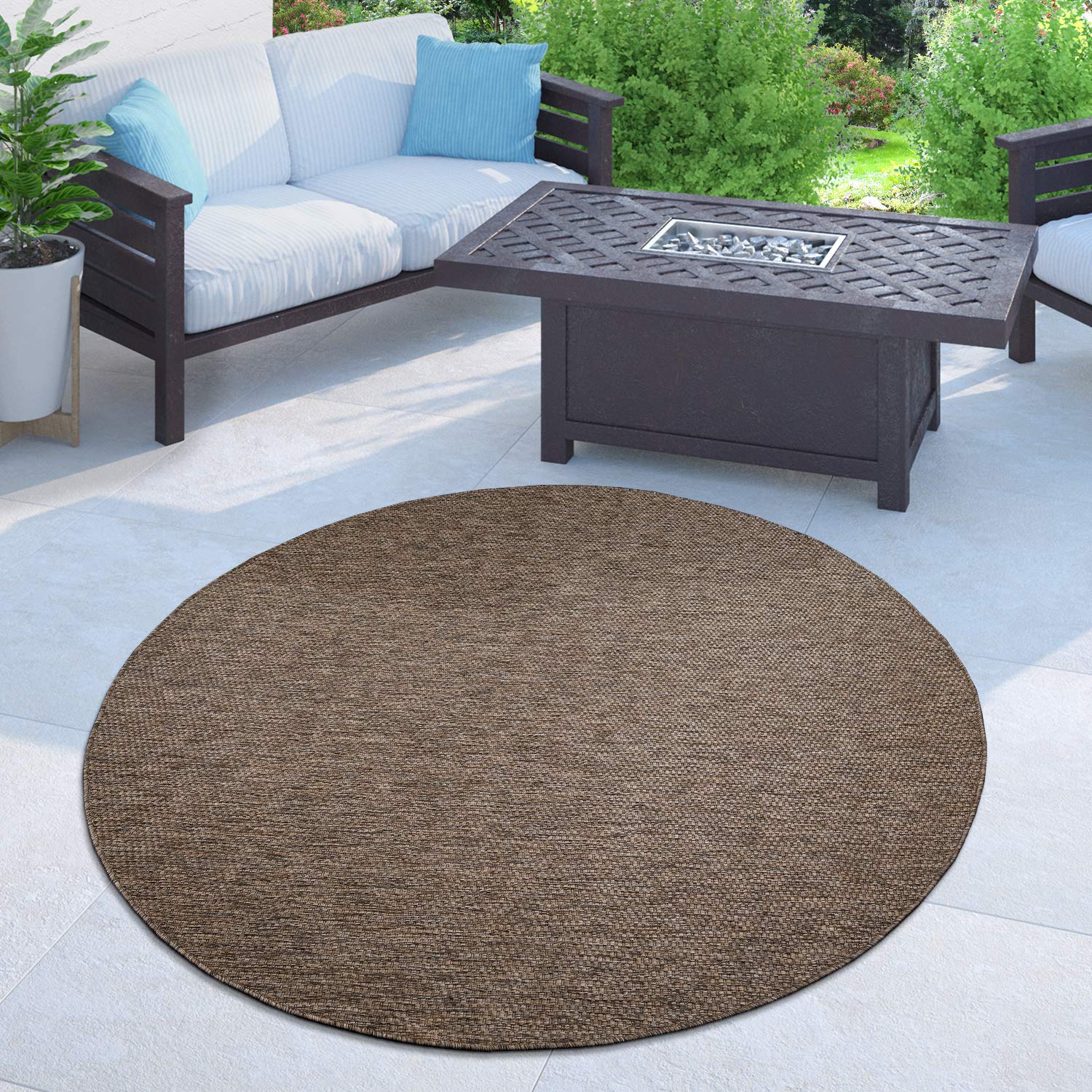 Solid Outdoor Rug For Patio Or Balcony Weatherproof In Mottled Brown, Size: 5'3' Round