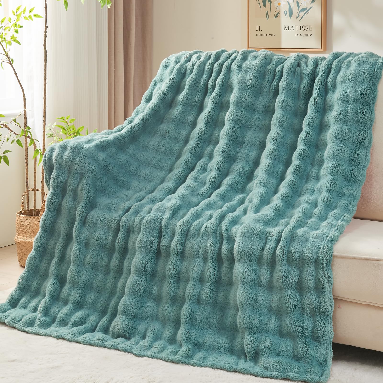 Newcosplay Twin Blanket For Couch Light Teal Super Soft Flannel Fleece 3D Bubble Lightweight Bed Blanket All Season Use (Light T