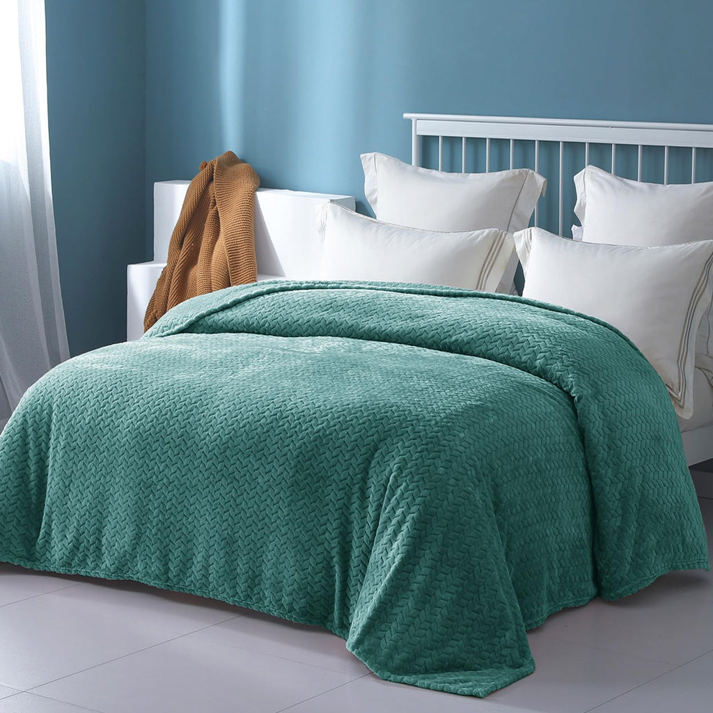 Exclusivo Mezcla Celadon Fleece Queen Size Blanket For Bed, 90X90 Inches Soft Cozy 3D Decorative Jacquard Flannel Blankets, Ligh