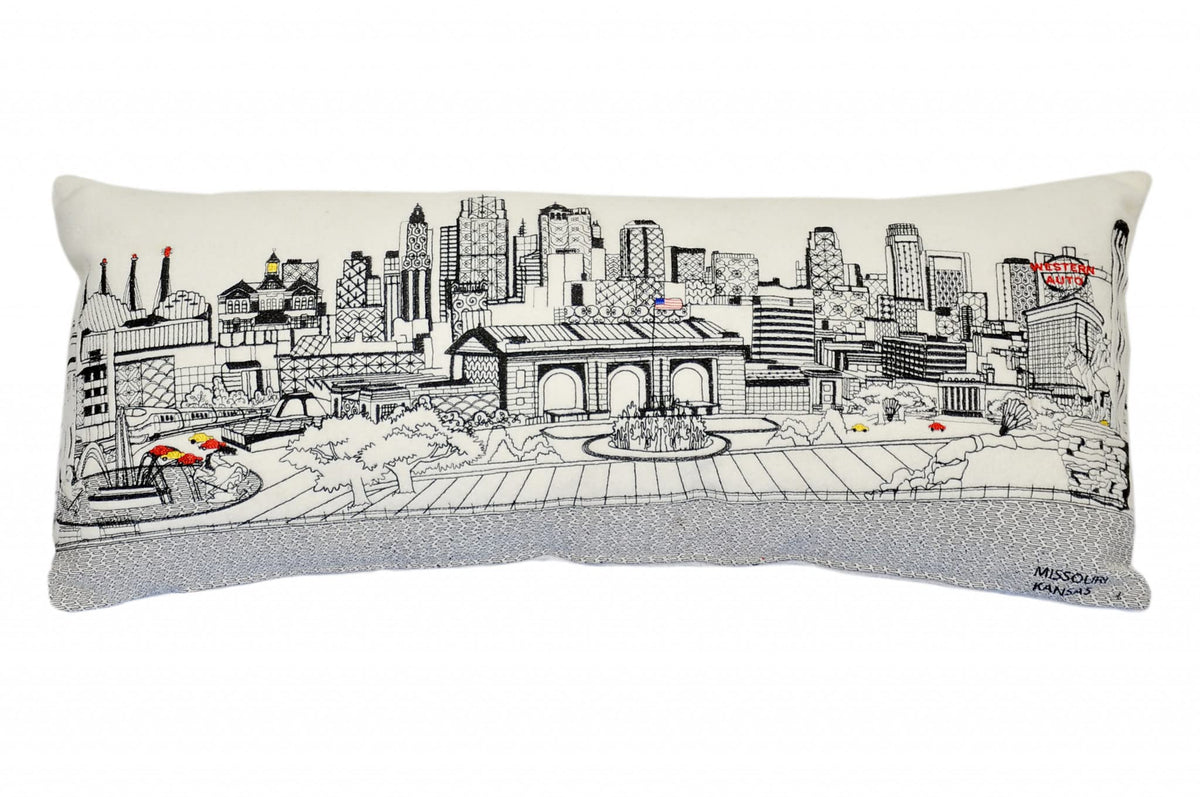 HomeRoots Cream 35' White Kansas City Daylight Skyline Lumbar Decorative Pillow