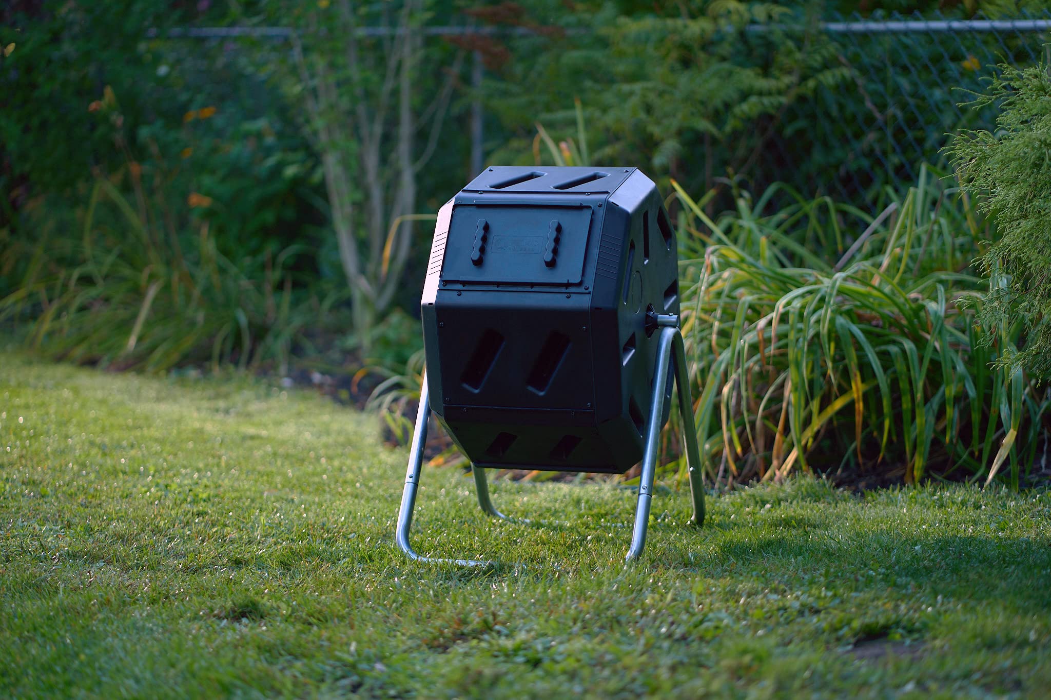 Fcmp Outdoor Im2000 Tumbling Composter Canadian-Made, 100% Recycled Resin - Outdoor Rotating Compost Tumbler Bin For Garden, Kit