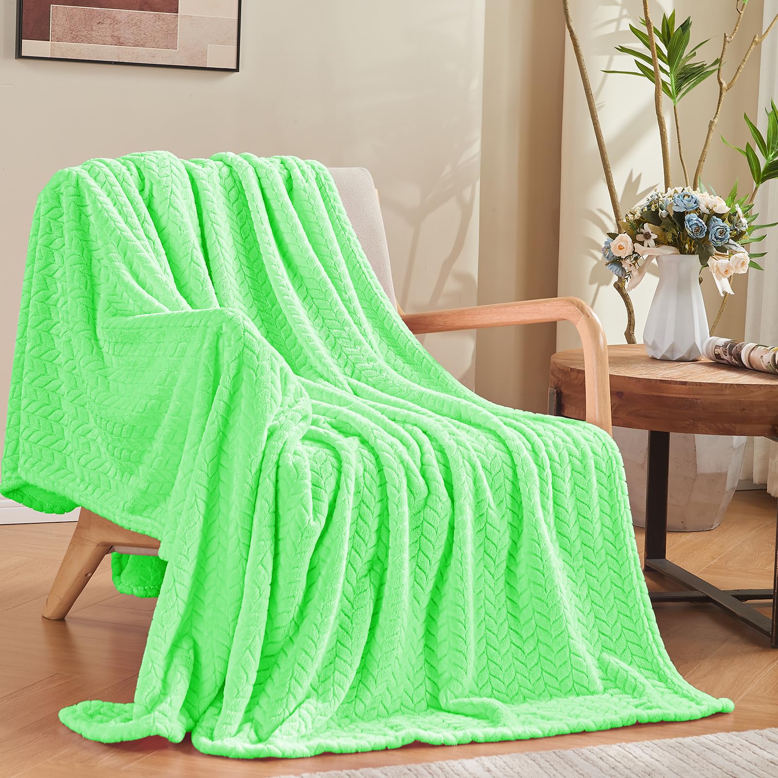 Inhand Mint Green Fleece Throw Blanket For Couch, Super Soft Flannel Blanket, Lightweight Fuzzy Blankets Sofa Bed Office, Washab