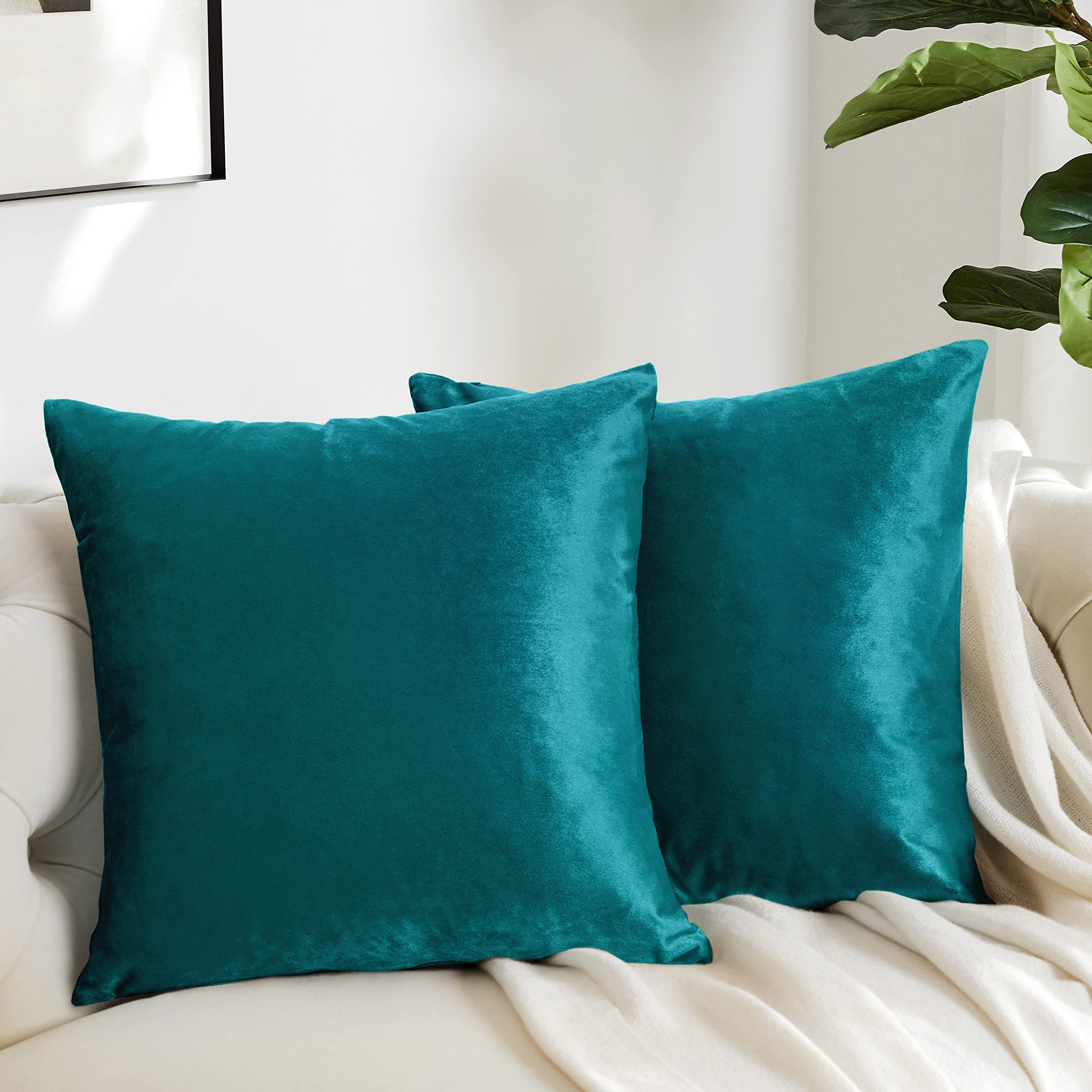 Gigizaza Decorative Throw Pillow Covers 18 X 18,Set Of 2 Sofa Cushion Teal Peacock Green Pillow Covers,Velvet Pillow Square Cush