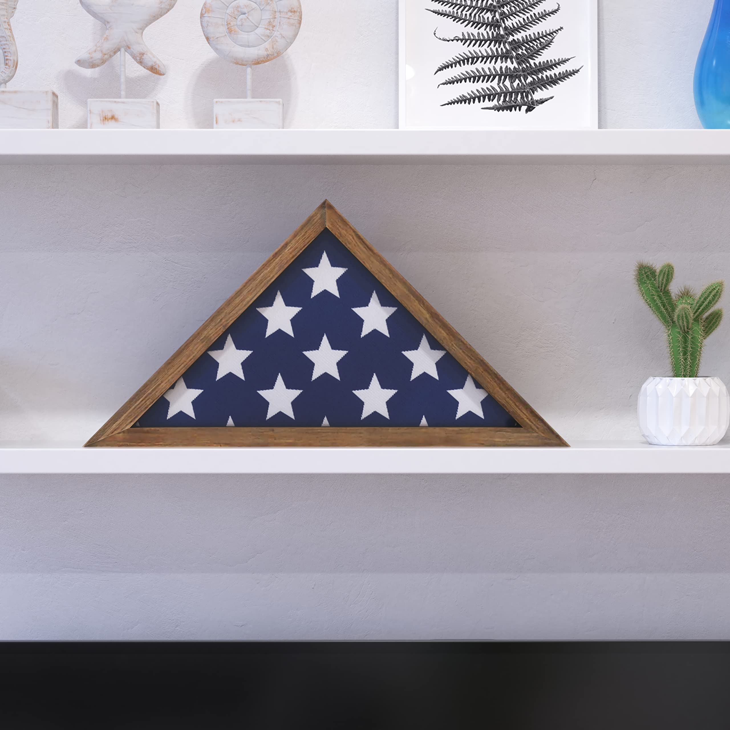 Flash Furniture Sheehan Memorial Flag Display Case - Weathered Solid Wood Military Flag Display Case For 9.5 X 5 American Veteran Flag