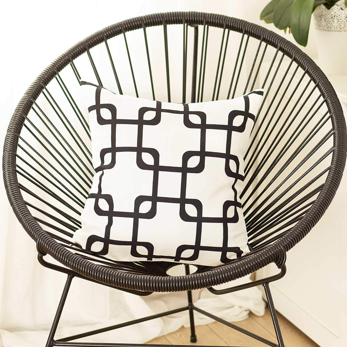 Pillows HomeRoots Multi Polyester 18'x18' Black Geometric Squares Decorative Throw Cover