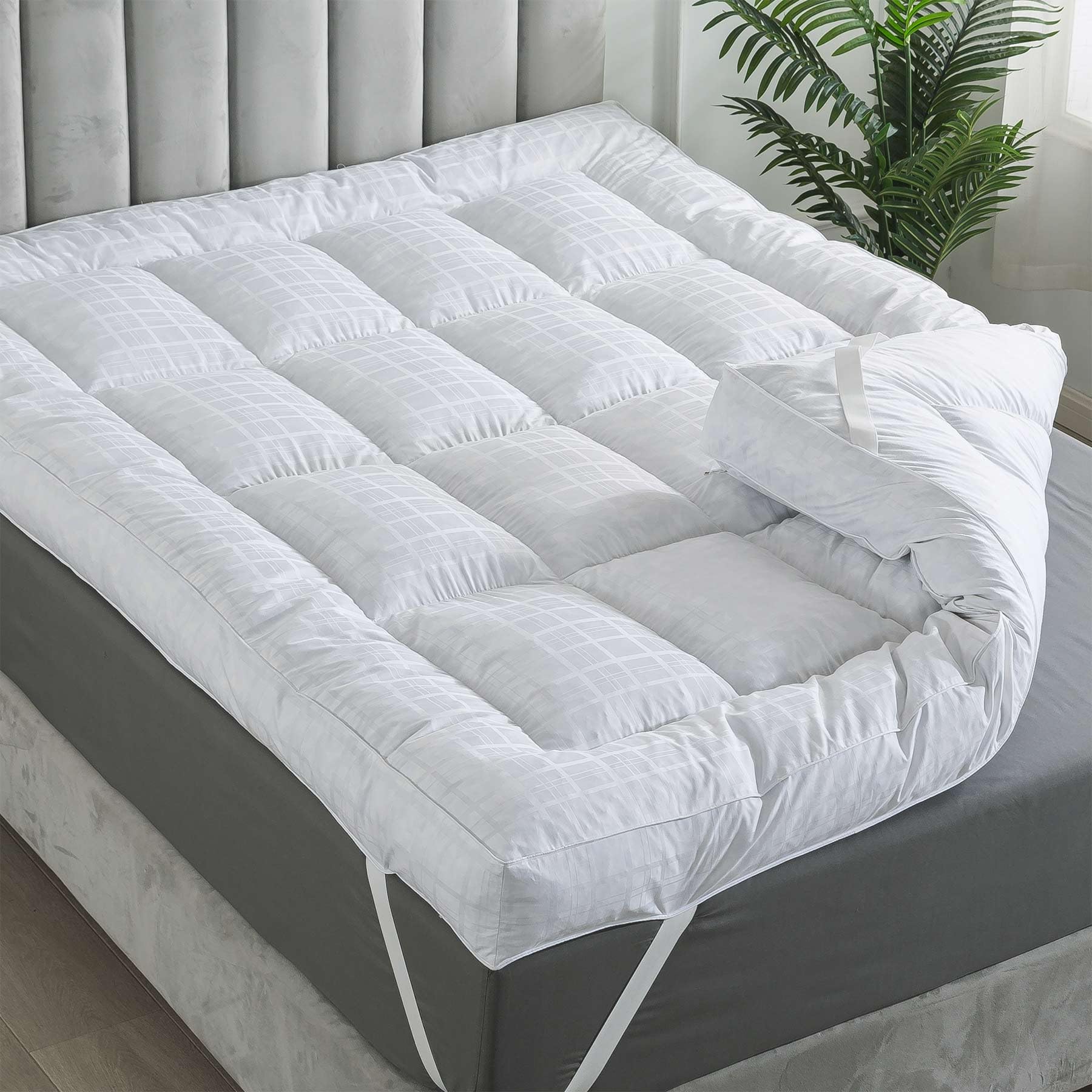 Whatsbedding 5 Inch Duck/Goose Feather Bed Twin Size, 100% White Jacquard Cotton Mattress Topper, 2500Gsm Overfilled Pillow Top,