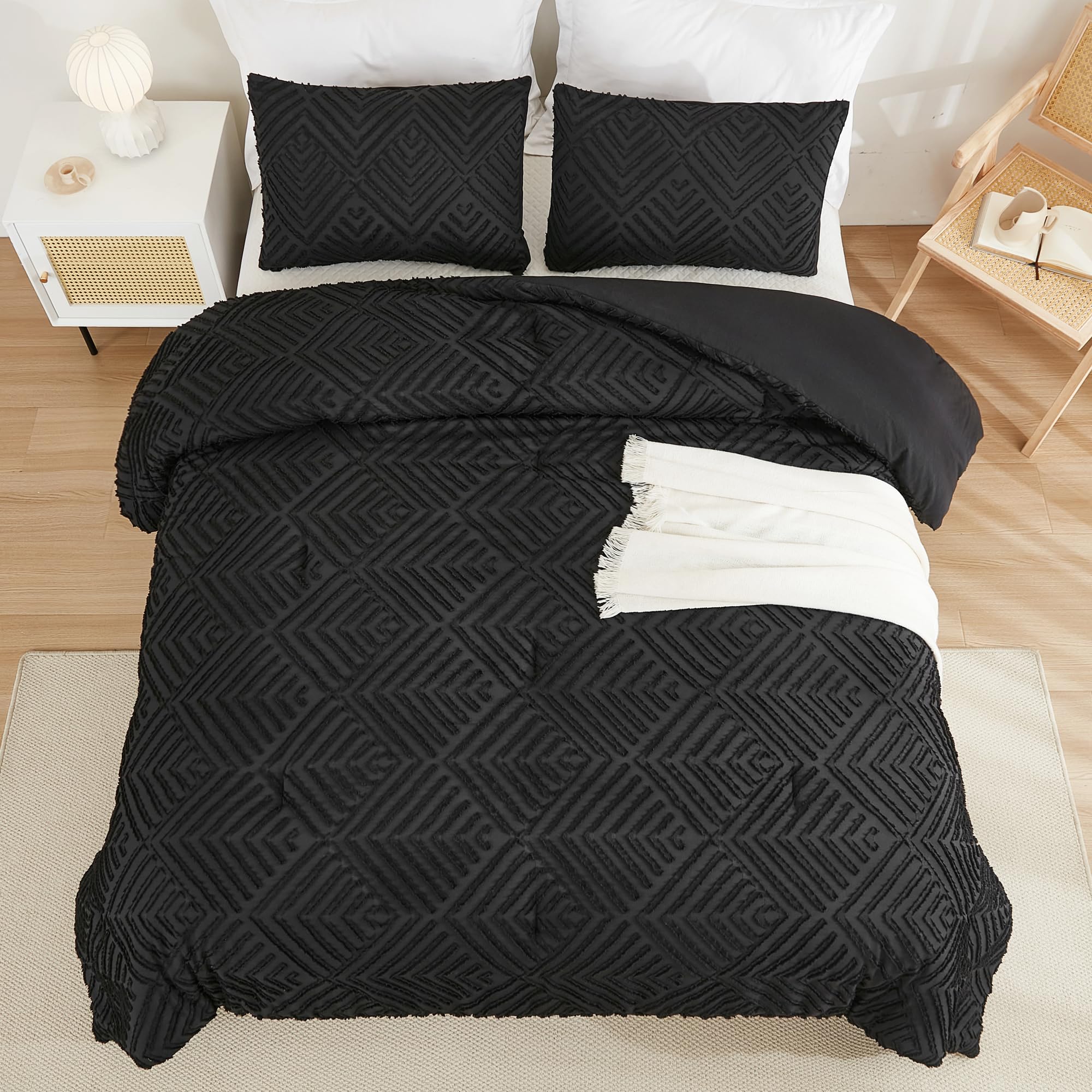 Andency Black Comforter Set Queen, Lightweight Fluffy Bedding Comforter Sets For Queen Bed, 3 Pieces Tufted Farmhouse Shabby Chic Bed Set For All Seasons (1 Comforter 90X90In, 2 Pillowcases)