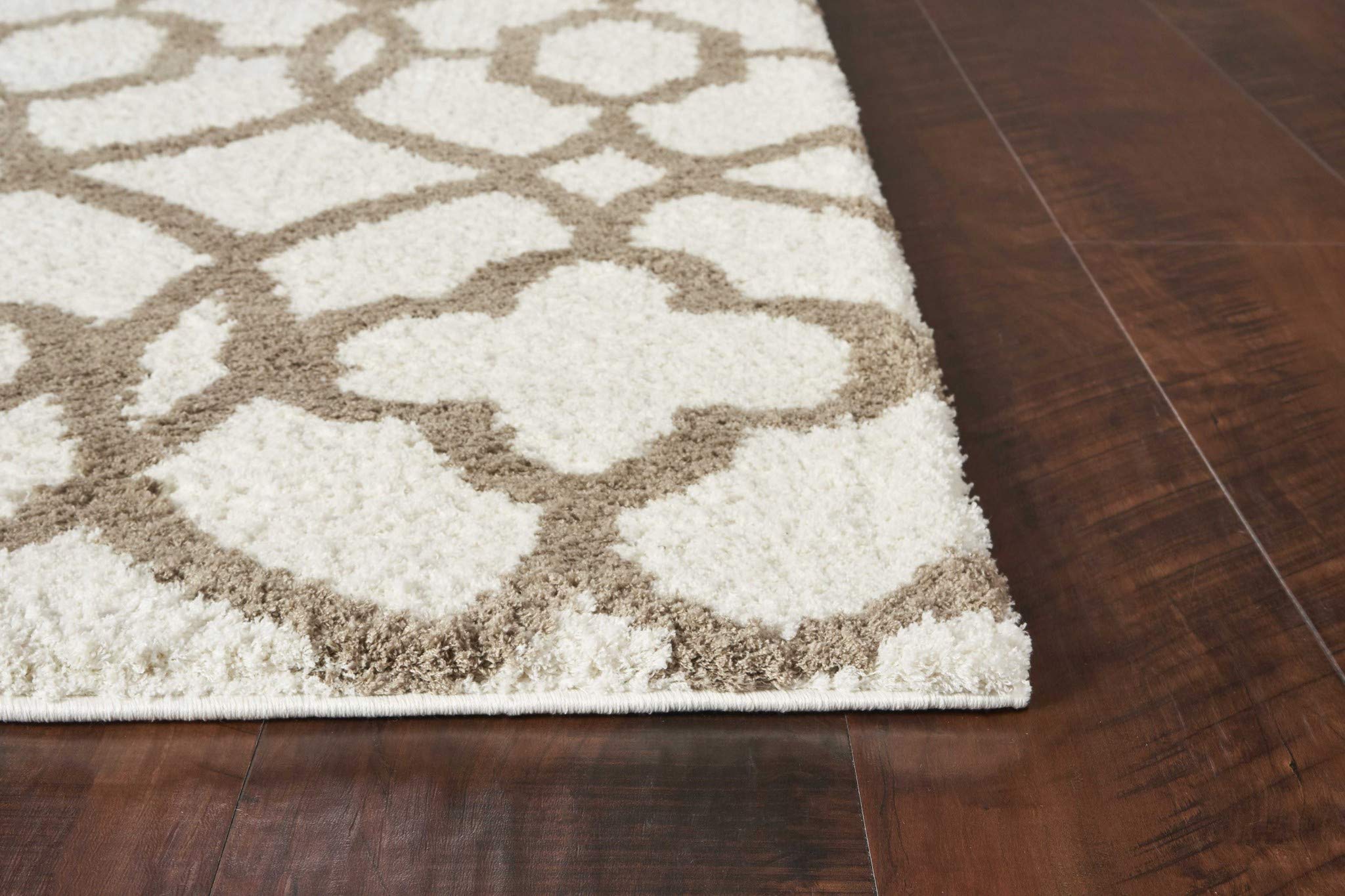 HomeRoots Decor 3'3' x 5'3' Microfiber Ivory/Beige Area Rug