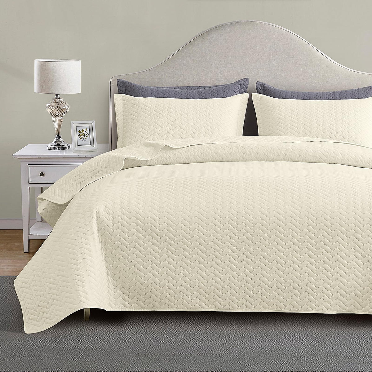 Maple&Stone Quilt Set King Size, Lightweight Off-White Bedspread Ultrasonic Chevron Pattern Light Coverlet For All Season Comfor