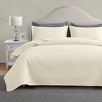 Maple&Stone Quilt Set Queen Size, Lightweight Off-White Bedspread Ultrasonic Chevron Pattern Light Coverlet For All Season Comfo