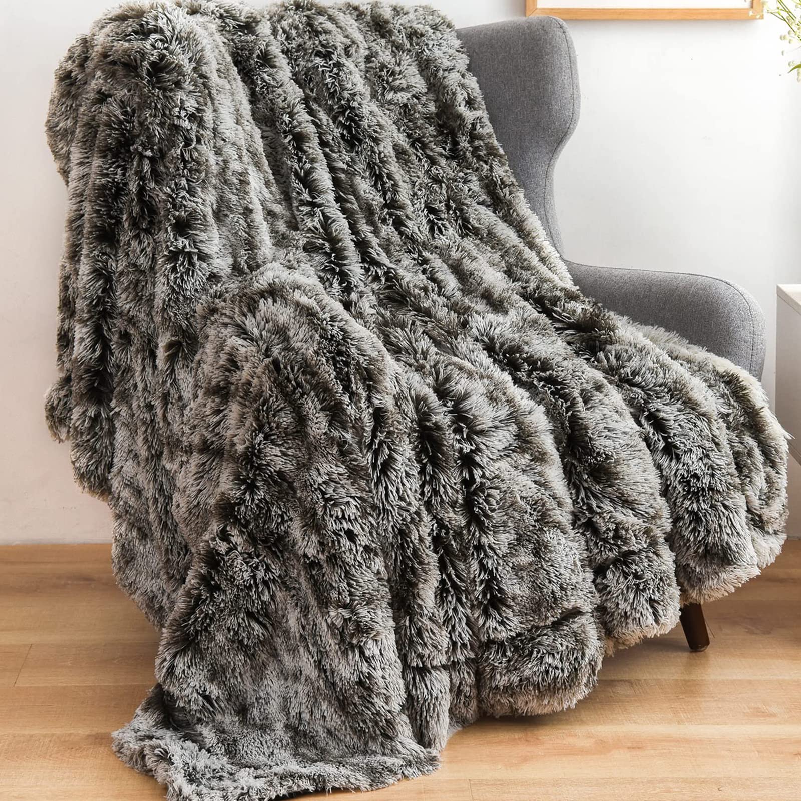 Gonaap Fuzzy Faux Fur Throw Blanket Twin Size Frosty Black Super Soft Cozy Plush Fuzzy Shaggy Blanket For Couch Sofa Bed (Frosty