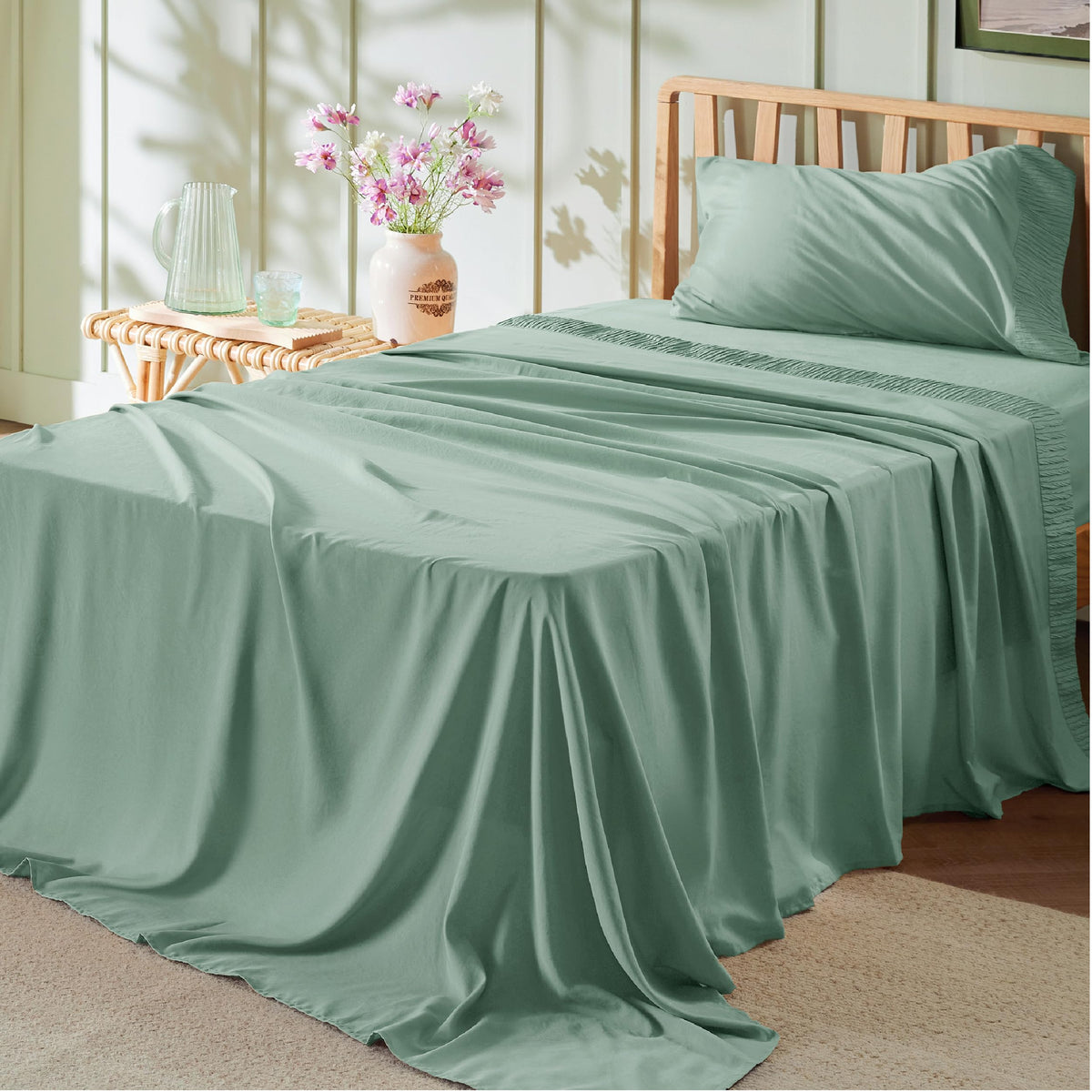 Bedsure Twin Sheets Set - Soft Twin Bed Sheets, 3 Pieces Hotel Luxury Mint Green Sheets Twin, Easy Care Polyester Microfiber Coo