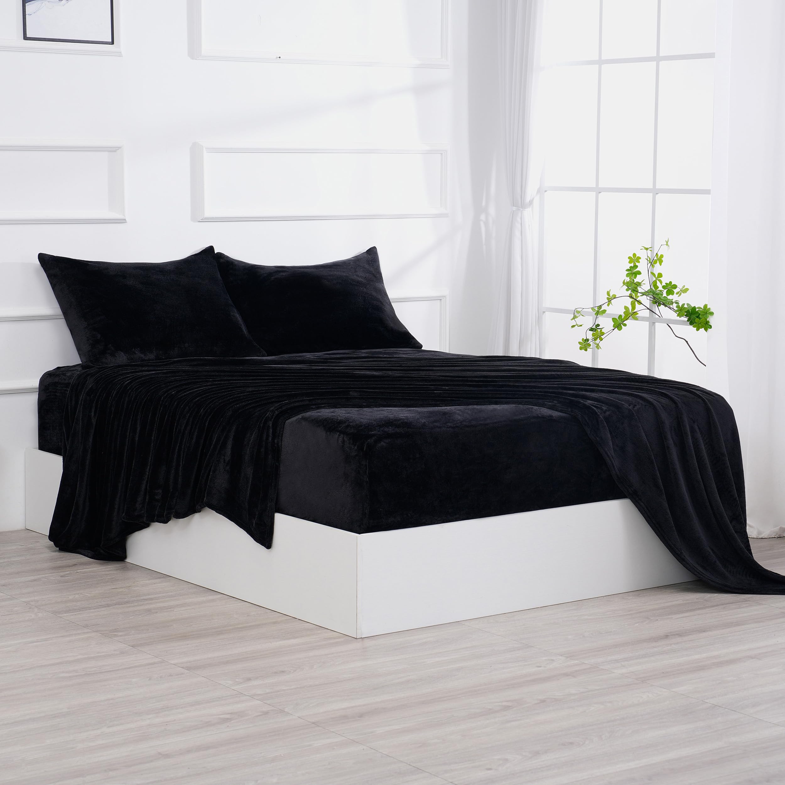 Micro Fleece Bed Sheet Set Queen Size Black - Ultra-Soft Velvet Plush Queen Bed Sheets With Deep Pockets,No Pilling,Cozy Warmth
