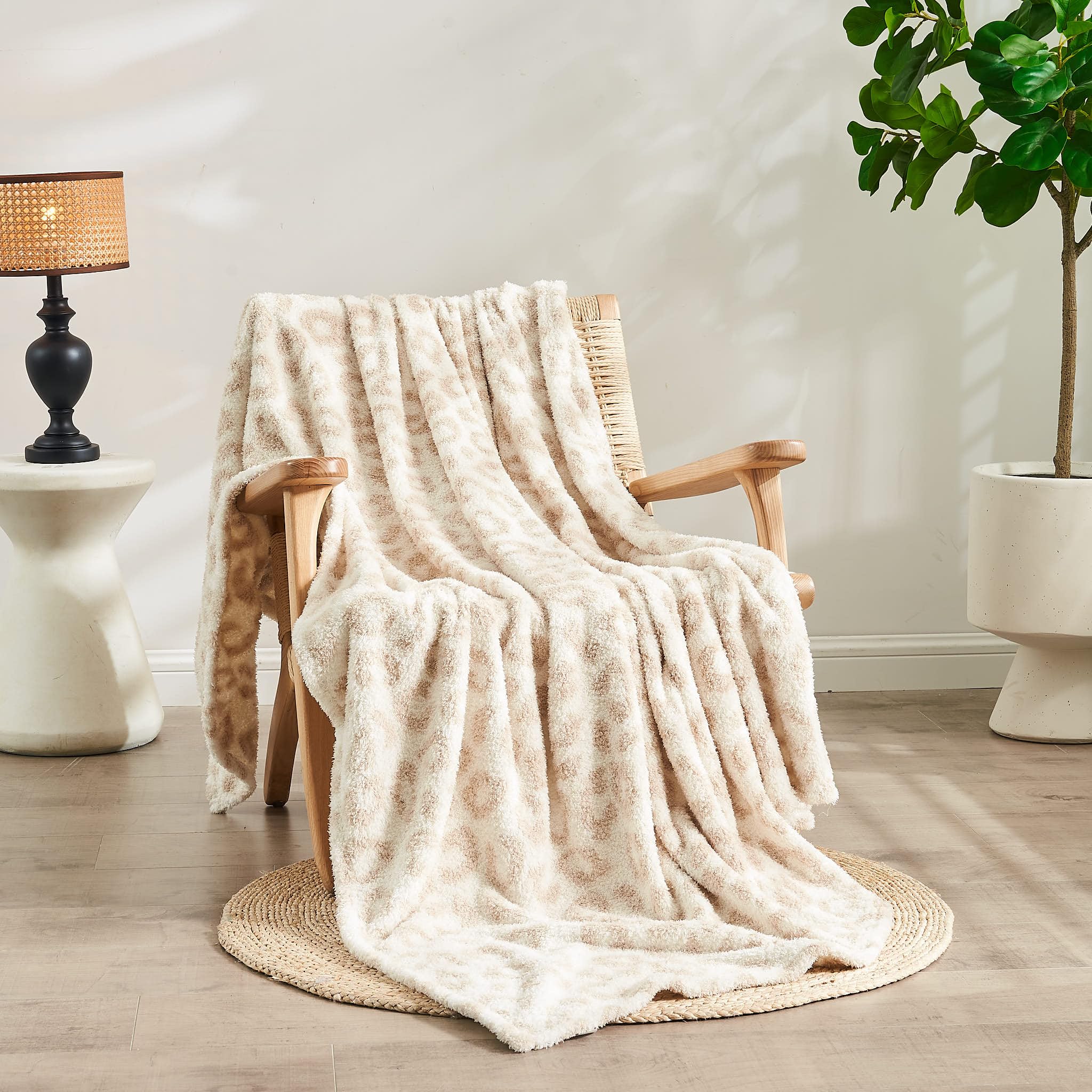 Qeils Checkered Blanket, Leopard Print Blanket Microfiber Super Soft Knit Throw Blanket For Couch, Sofa, Chair, Bed, Camping, Pi