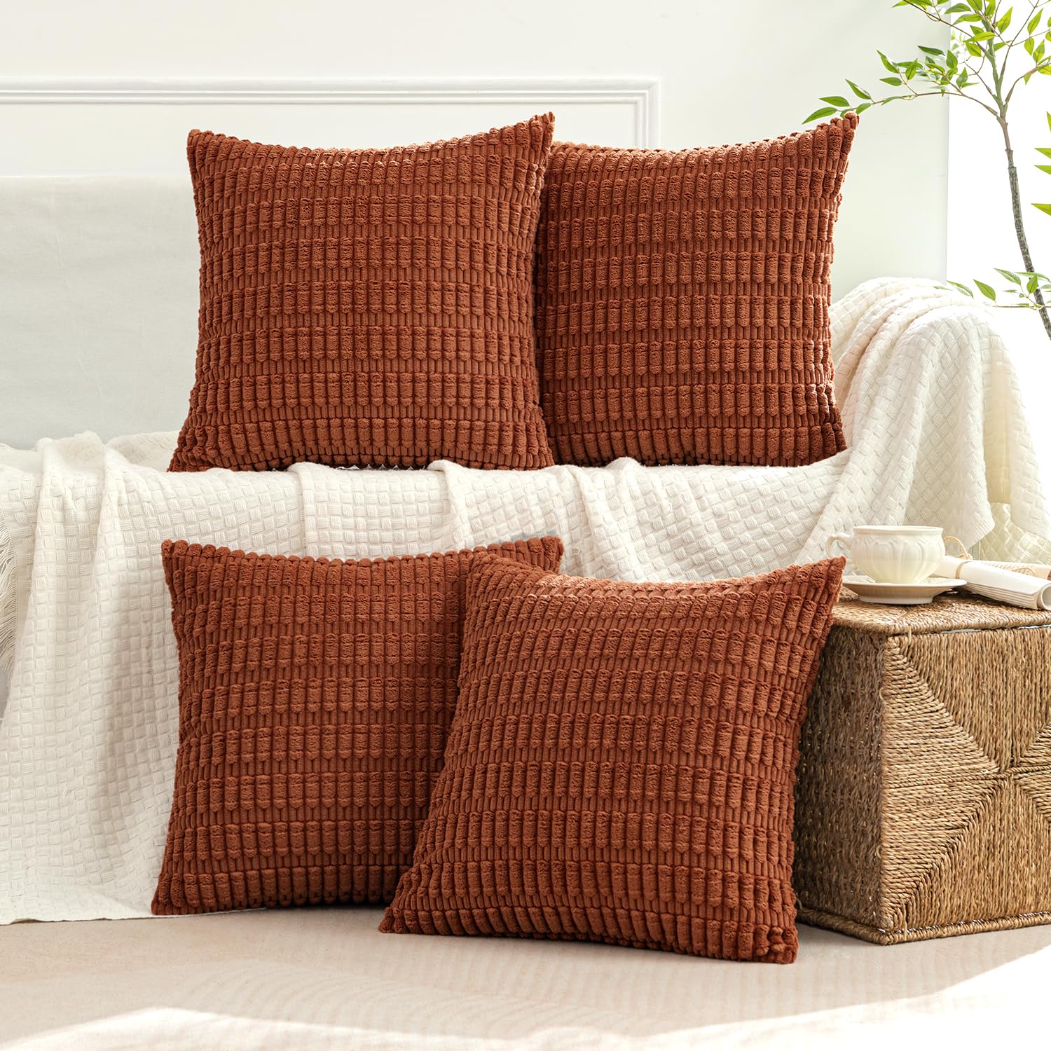 MIULEE Decorative Throw Pillow Covers - Thumbnail 4