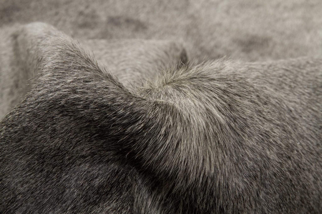 HomeRoots Cowhide Rug 5X7 Black & Silver
