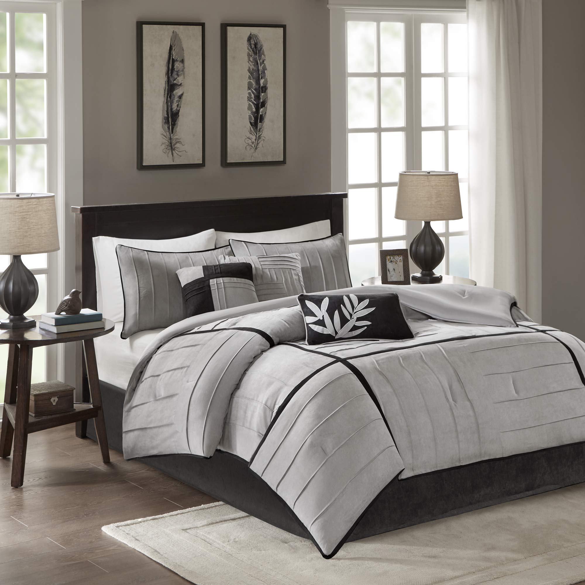 Madison Park Cozy Comforter Set Casual Blocks Design All Season, Matching Bed Skirt, Decorative Pillows, Queen(90'X90'), Dune Suede, Black Grey, 7 Piece