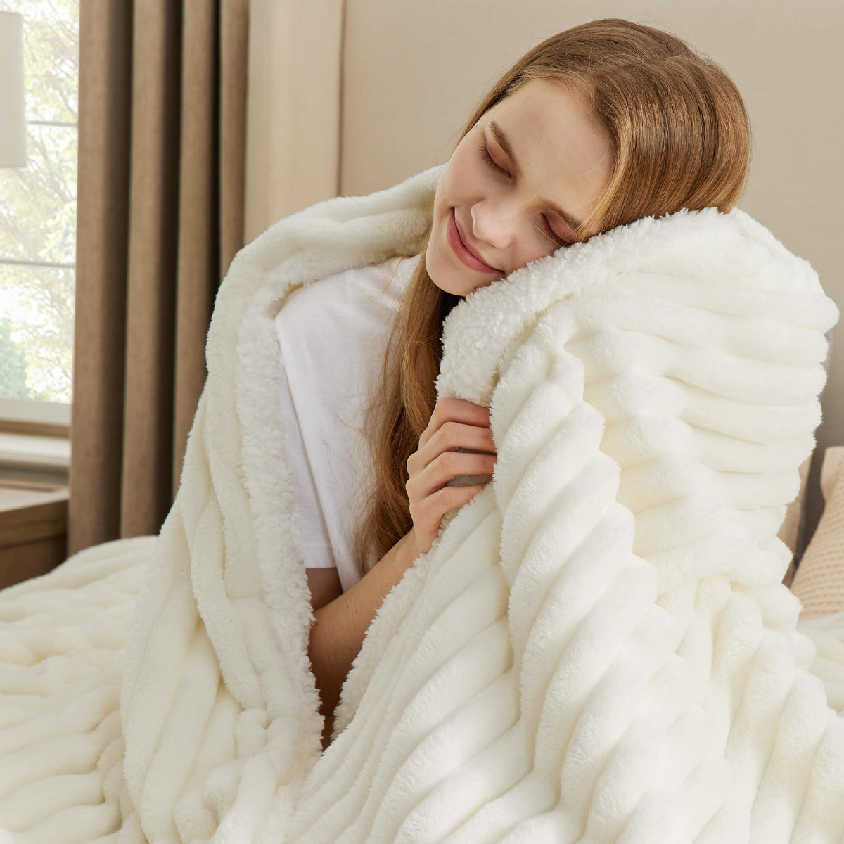 Bedsure Sherpa Blanket King Size For Bed - Super Soft Cozy Plush Fleece Thick Warm Blanket For Winter, White, 108X90 Inches