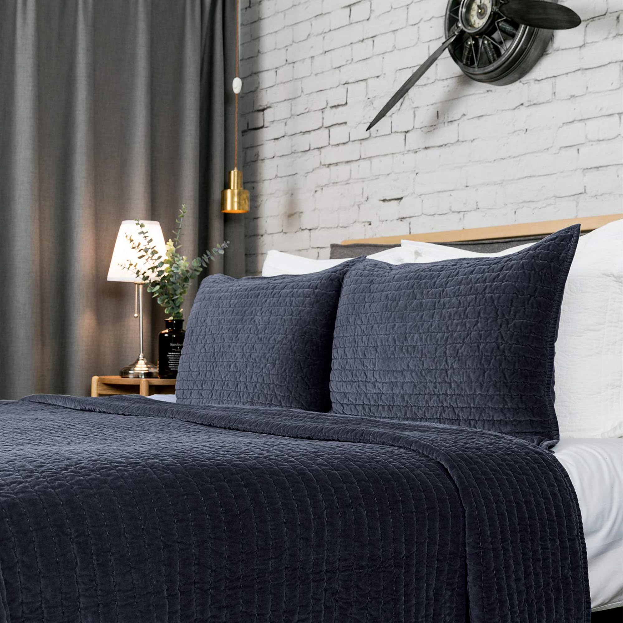 Elegant Life Home Reversible Royal Cotton Velvet Pic-Stitch Bedding Quilt - Queen Quilt - 88' X 92', Dusty Blue