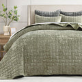 Grassix Velvet Quilt King Size, 3-Piece Luxury Sage Green Quilt Bedding Set, Lightweight Velvet Comforter For All Seasons, Breat