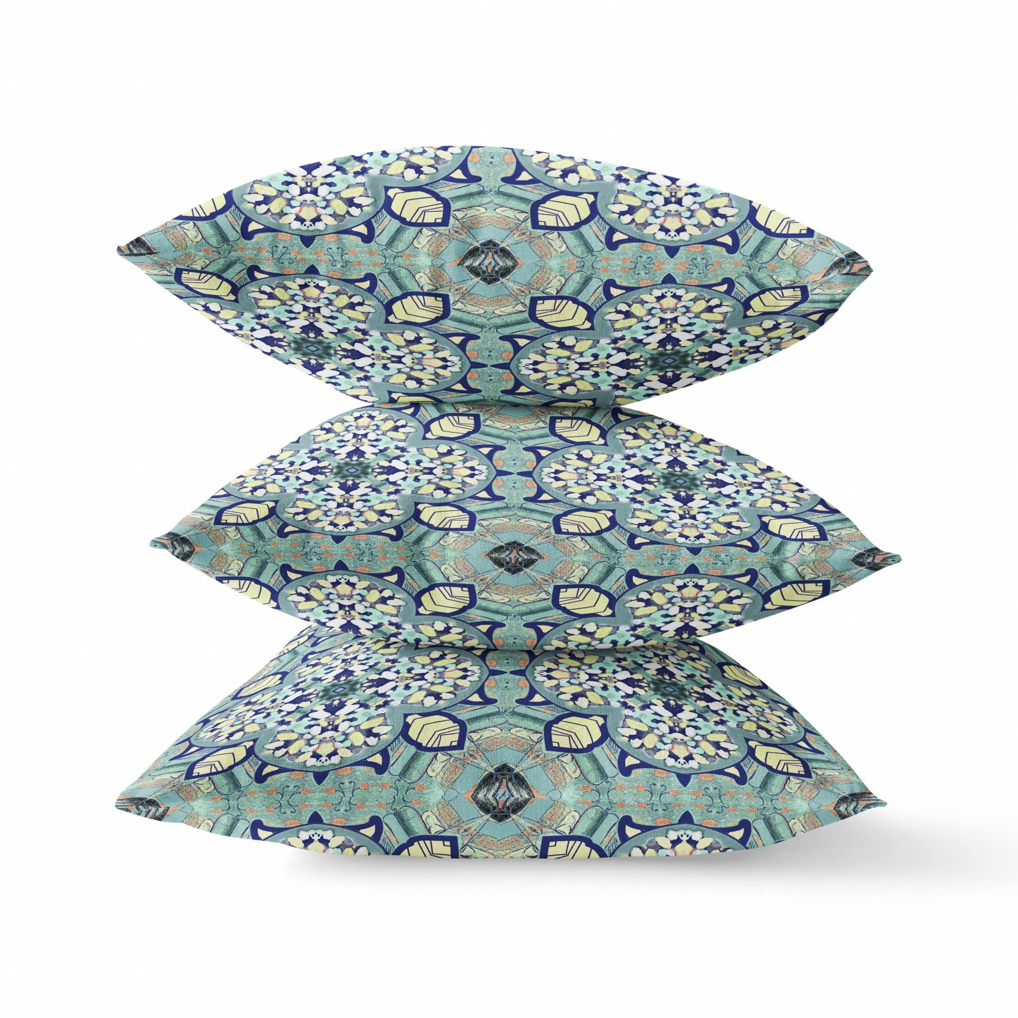 HomeRoots Muted Green Cream Broadcloth Green Cream Cloverleaf Indoor Outdoor Throw Pillow