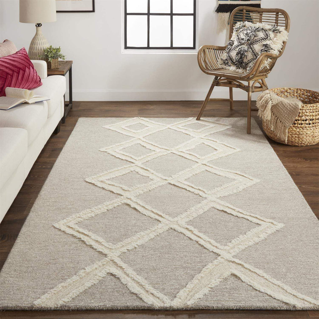 HomeRoots 512790 8 x 10 ft. Gray & Ivory Wool Geometric Hand Tufted Handmade Stain Resistant Rectangle Area Rug