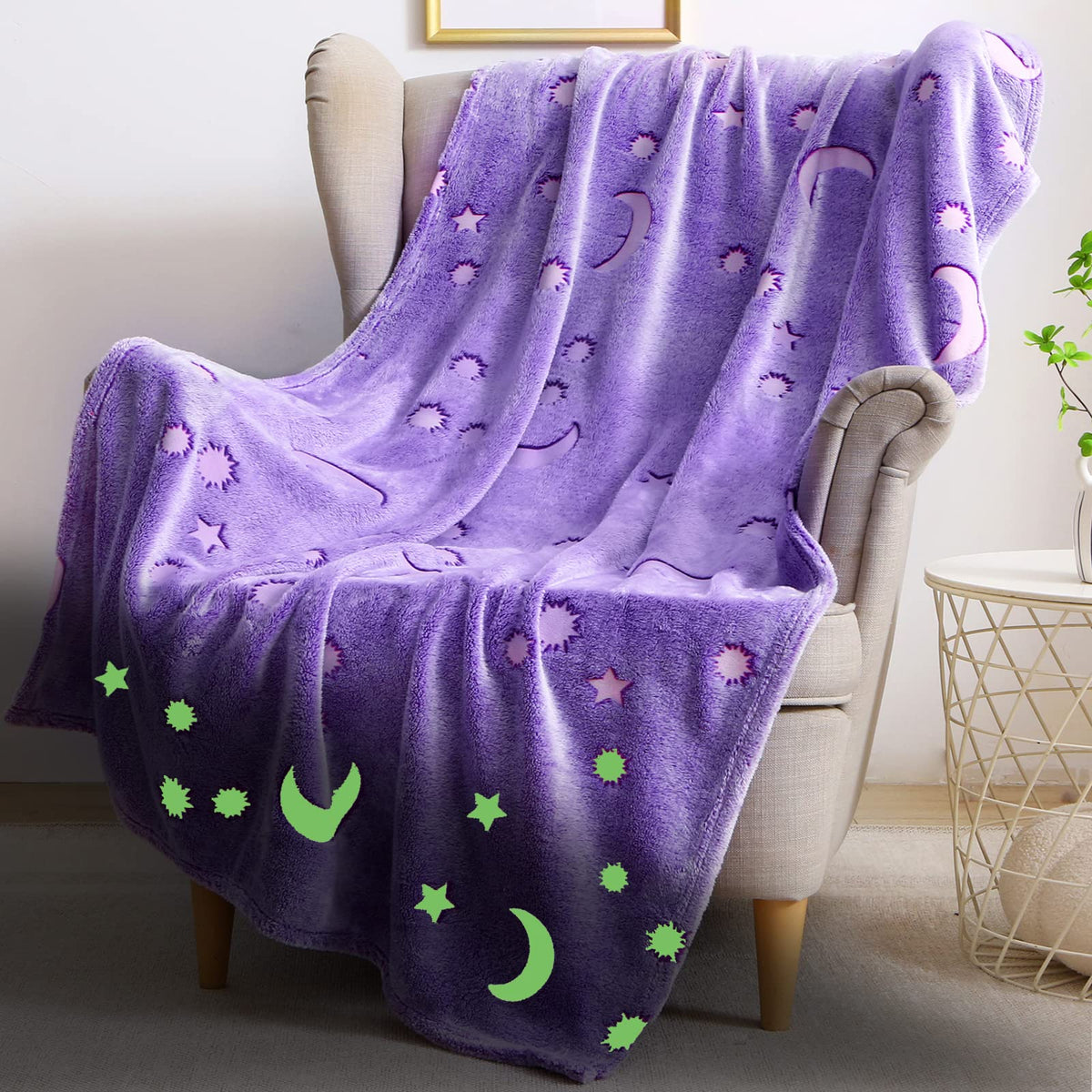 Auivty Glow In The Dark Blanket For Girls Birthday Purple Pink Moon Star Soft Throw Blanket For Kids Toddler Teen Girls Women (P
