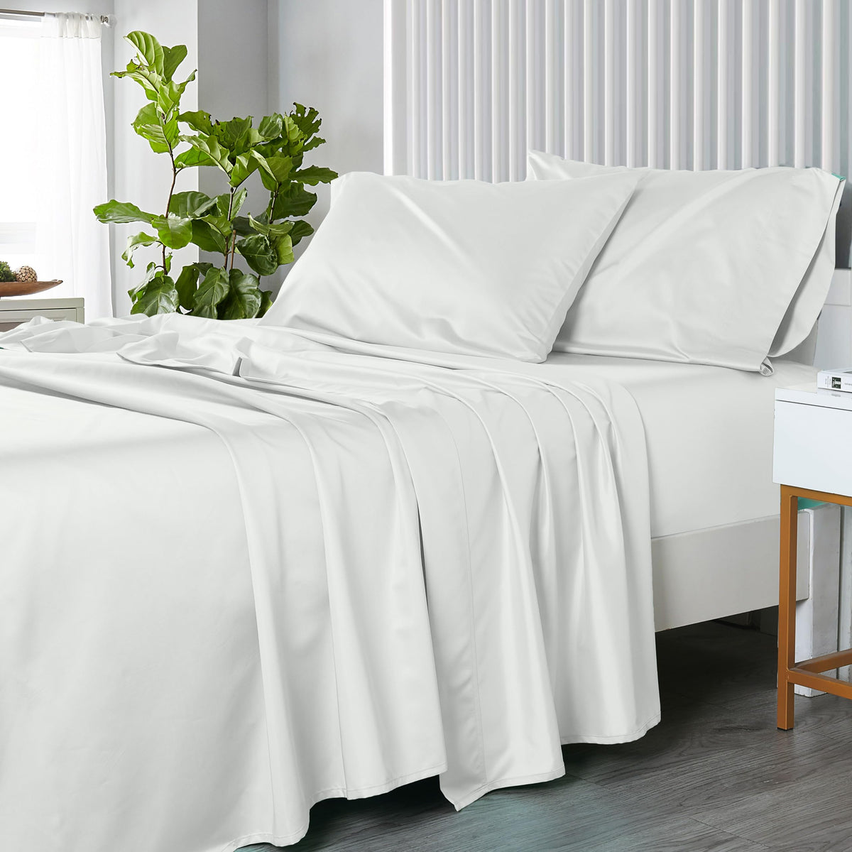 Royal Hotel Bedding Solid White 600-Thread-Count 4Pc King Bed Sheet Set 100-Percent Cotton, Sateen Solid, Deep Pocket