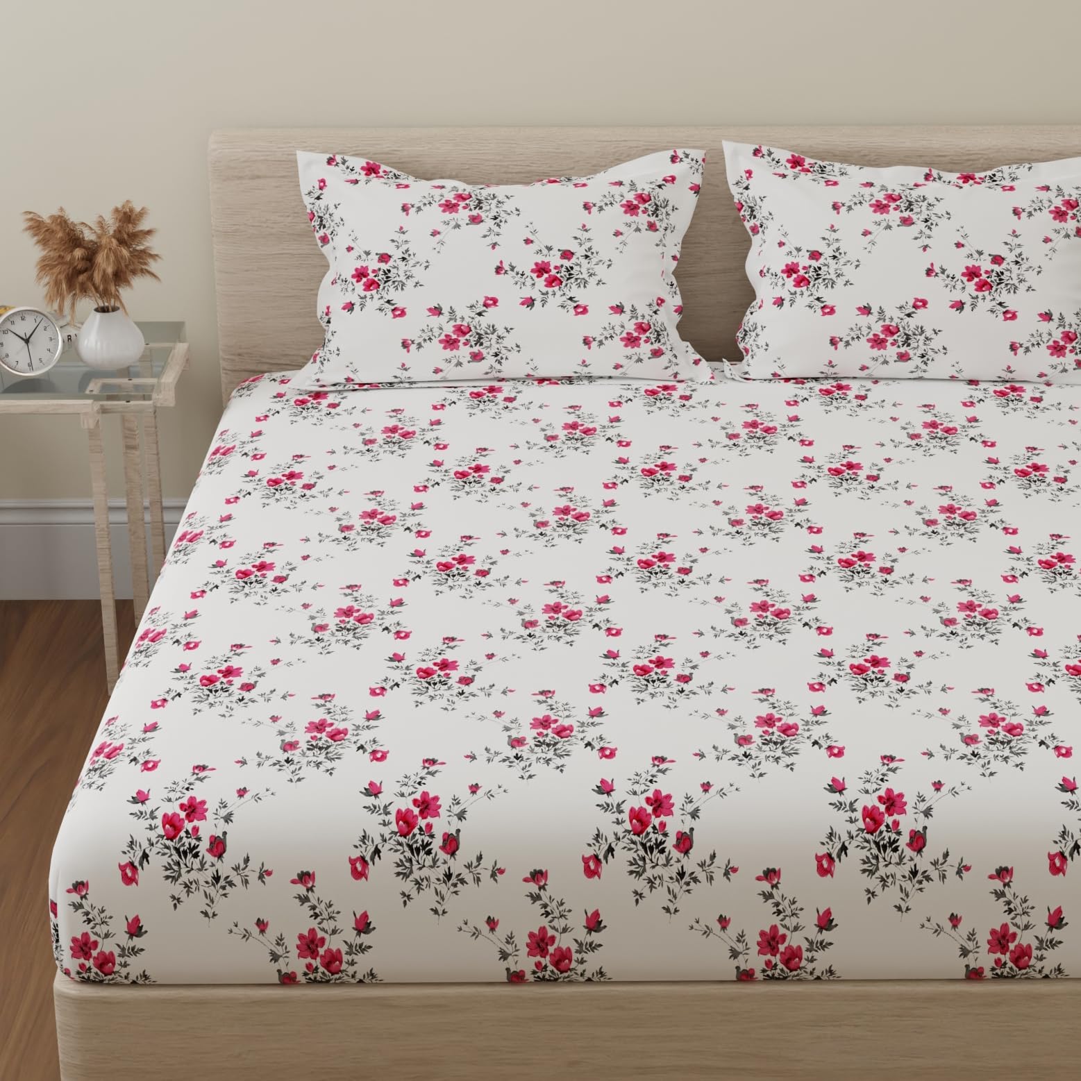 Huesland By Ahmedabad Cotton 144 Tc Cotton Bedsheet For Double Bed With 2 Pillow Covers  White, Pink