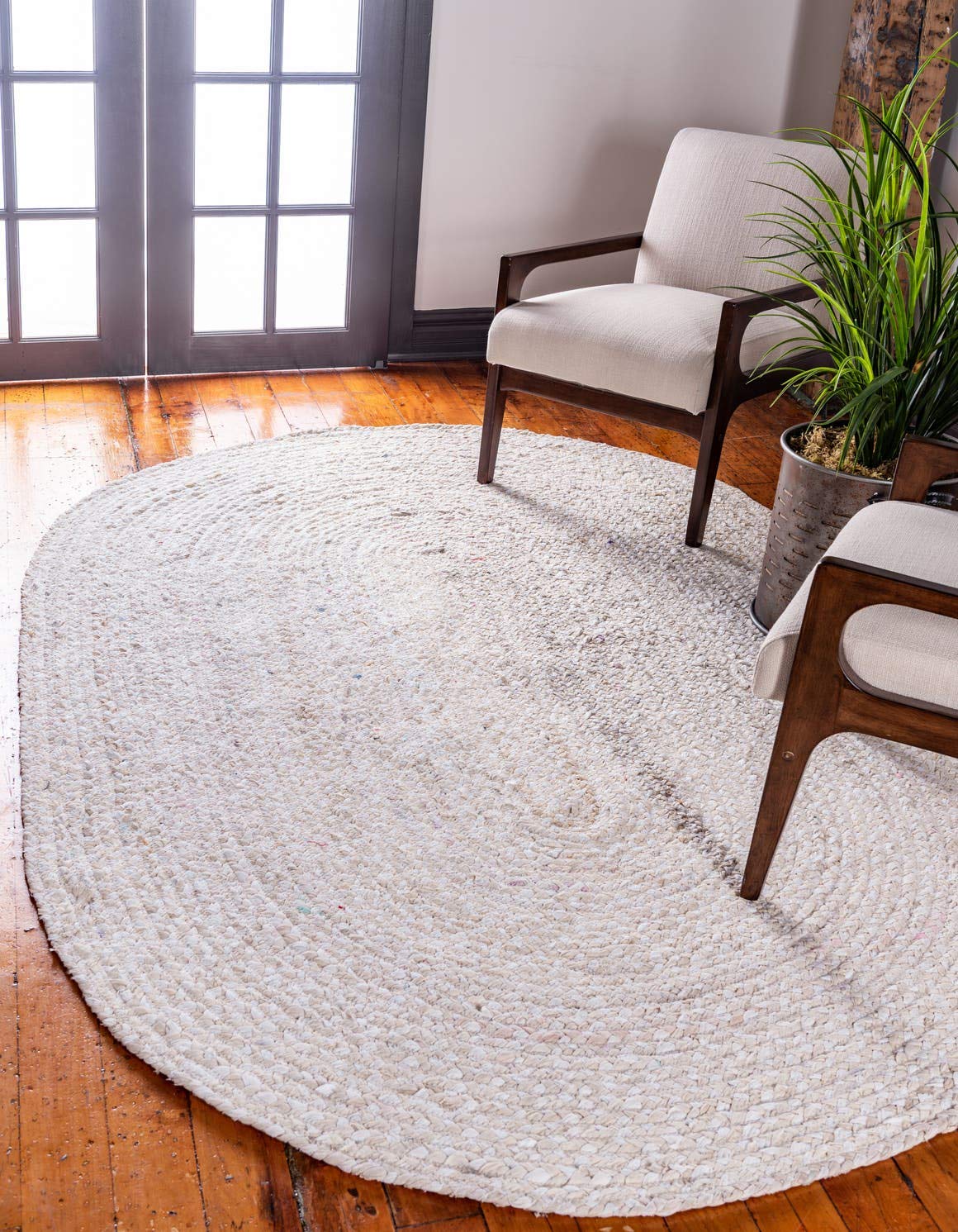 Unique Loom Braided Chindi Collection Area Rug - Layer (8 x 10 Oval, Ivory/ Beige)
