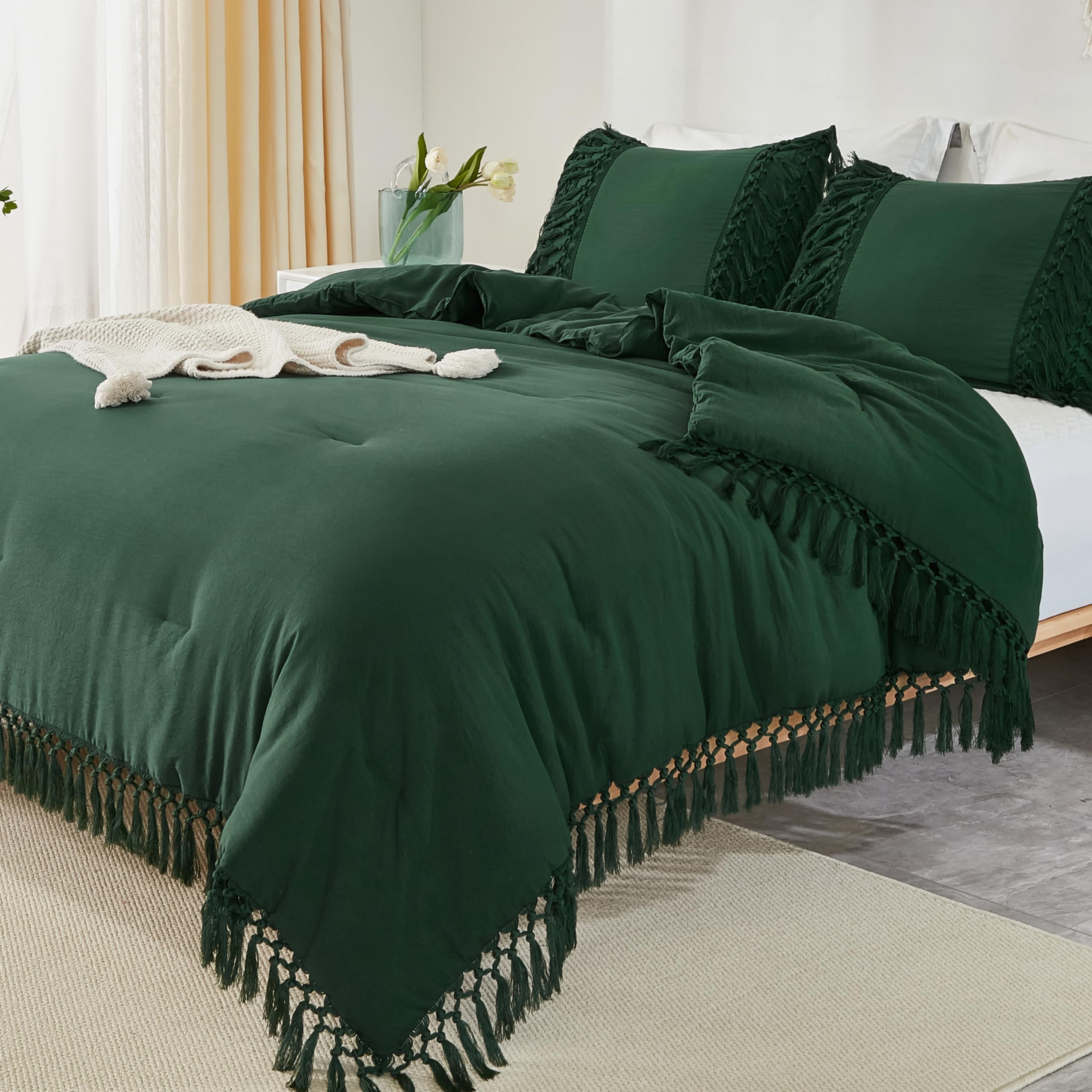 Andency Emerald Dark Green Comforter Set Queen, 3 Pieces Boho Tassel Lightweight Vintage Soft Bedding Comforter Sets, All Season