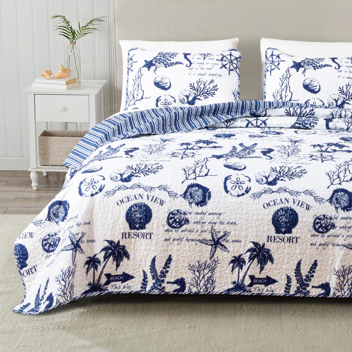Navy Coastal Quilt Bedding Set, Summer Coastal Quilt With Shams, Beach 3-Piece Reversible All Season Bedspread Quilt Set. Lightw