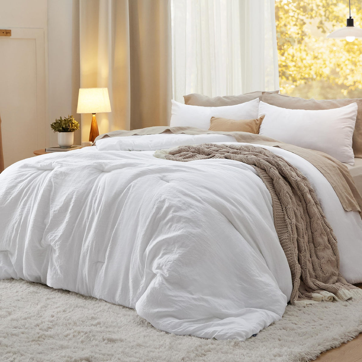Bedsure Queen Size Comforter Sets, White Soft Prewashed Bed Comforter For All Seasons, 3 Pieces Warm Bedding Sets, 1 Lightweight