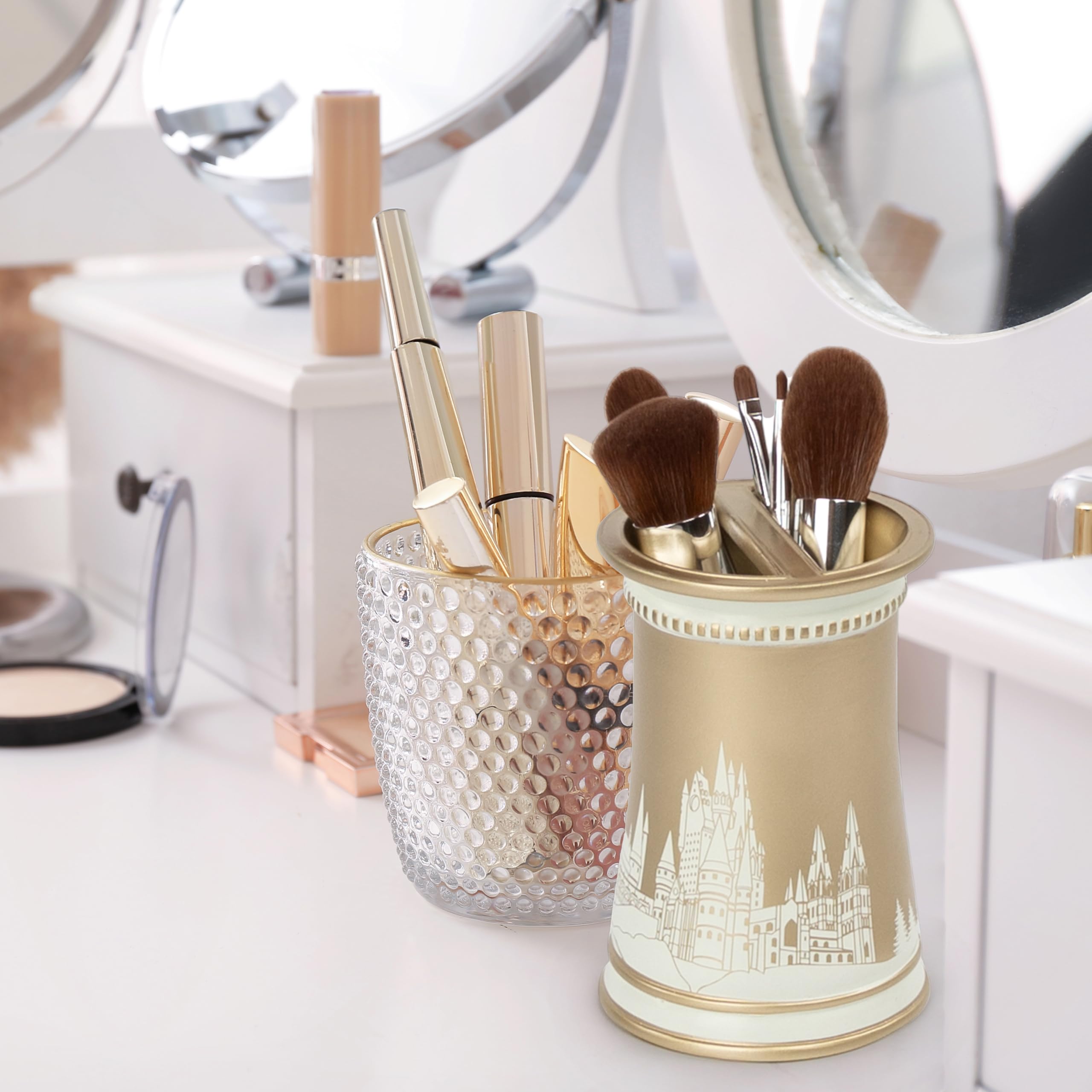 Jay Franco Harry Potter Toothbrush Holder - Gold Resin Pencil Holder Features Hogwarts Castle - Bathroom Storage