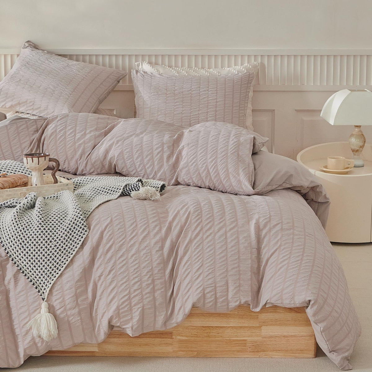 WARMDERN Duvet Cover Set Queen Size, 3pcs Washed Microfiber Khaki Bedding Set, Soft Breathable Striped Textured Seersucker Duvet