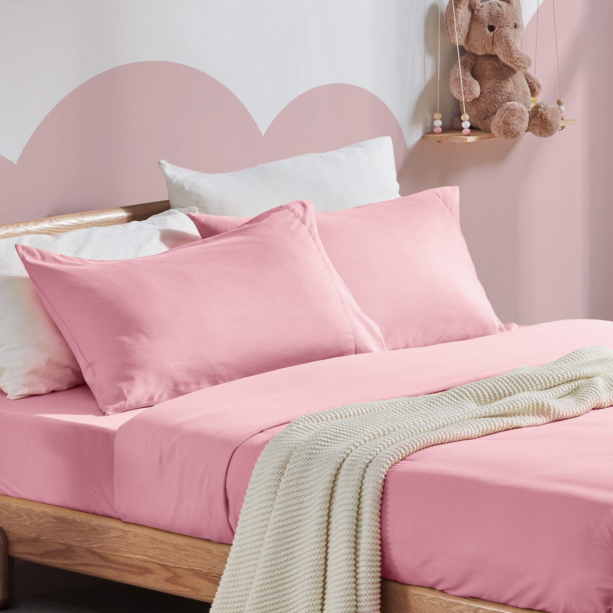 Sleep Zone Kids Queen Bed Sheets Set 4-Piece - Super Soft & Cute Kids Sheet Set With Flat Sheet, Fitted Sheet, Pillowcase (Queen