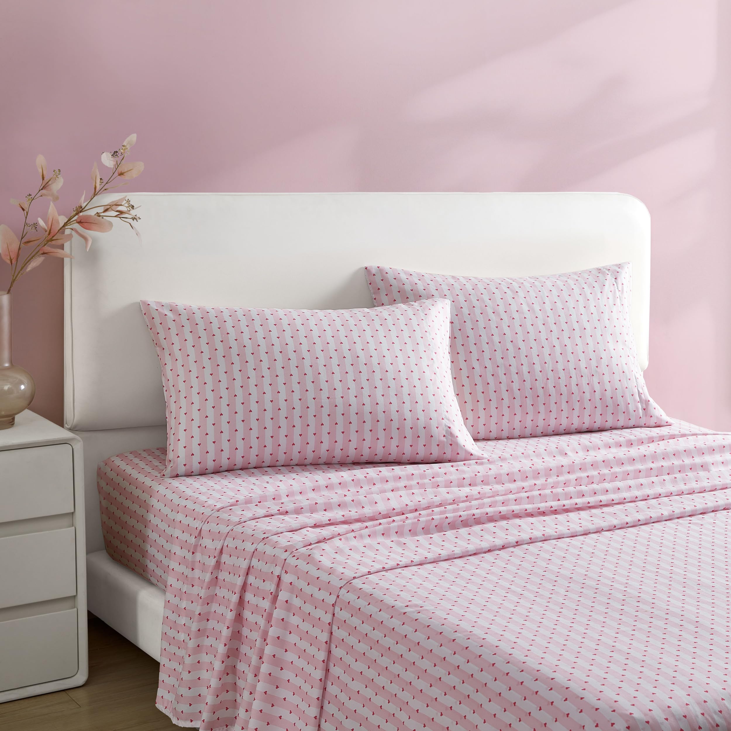 Betsey Johnson - Queen Bed Sheets, Soft & Lightweight Bedding, Fade & Wrinkle Resistant (Wonderland Stripe Pink, Queen)