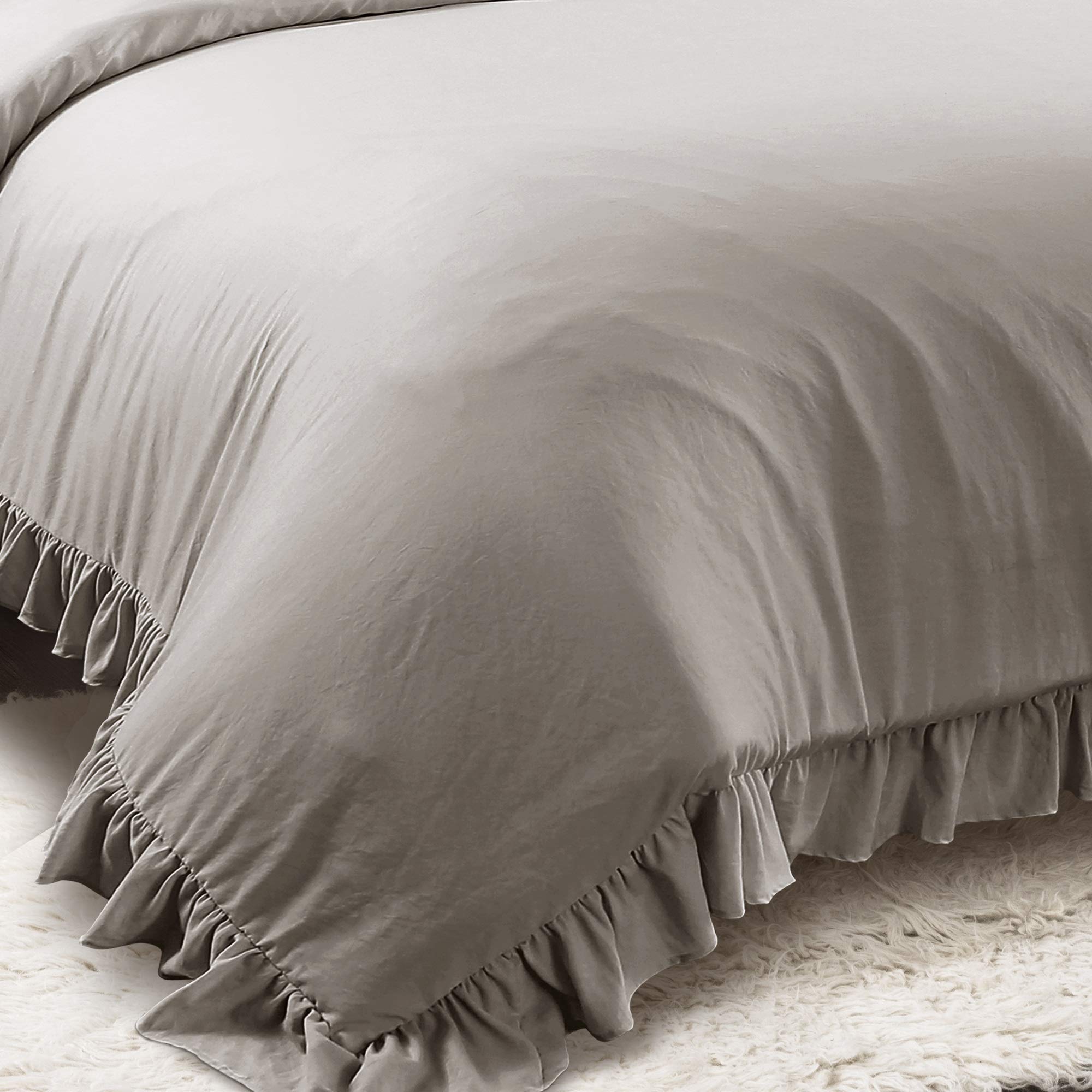 Lush Decor Reyna Ruffle Comforter Set - 3 Piece Cozy Ruffled Bedding Set - Timeless Elegance And Comfort For Bedroom - King, Gra