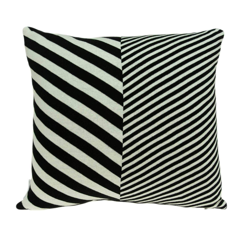 HomeRoots 100% Cotton Parkland Collection Arthur Transitional White Pillow Cover with Poly Insert