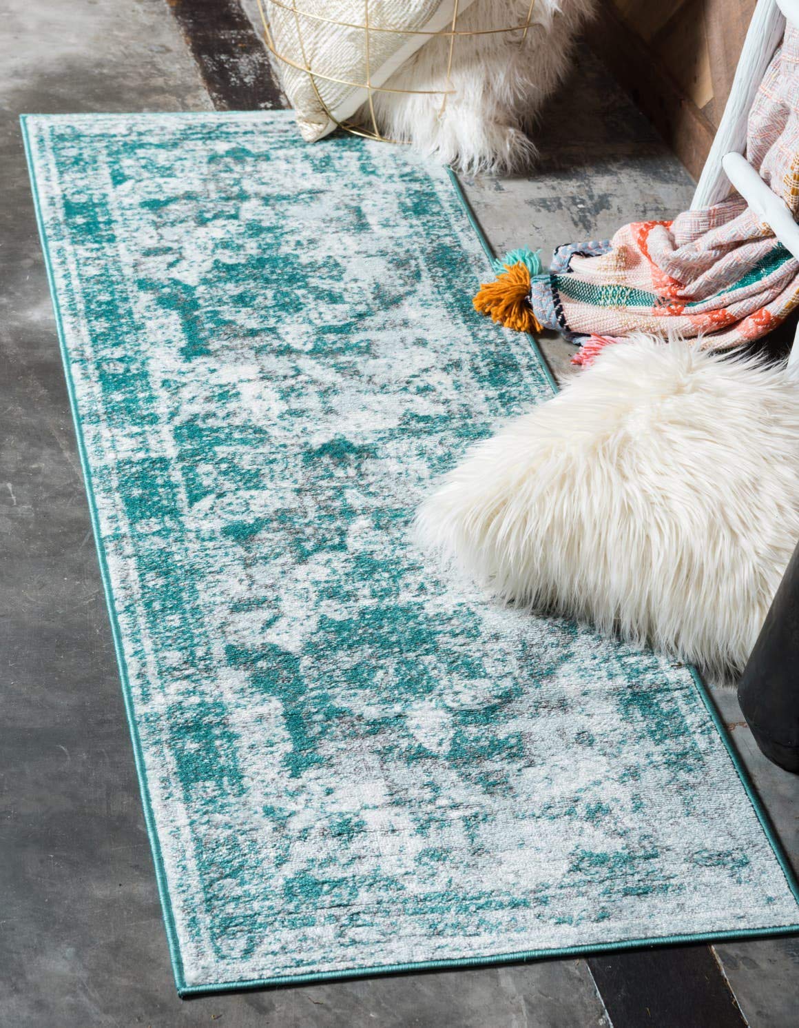 Unique Loom Sofia Collection Area Rug - Salle Garnier (2 x 6 9 Runner, Turquoise/ Blue)