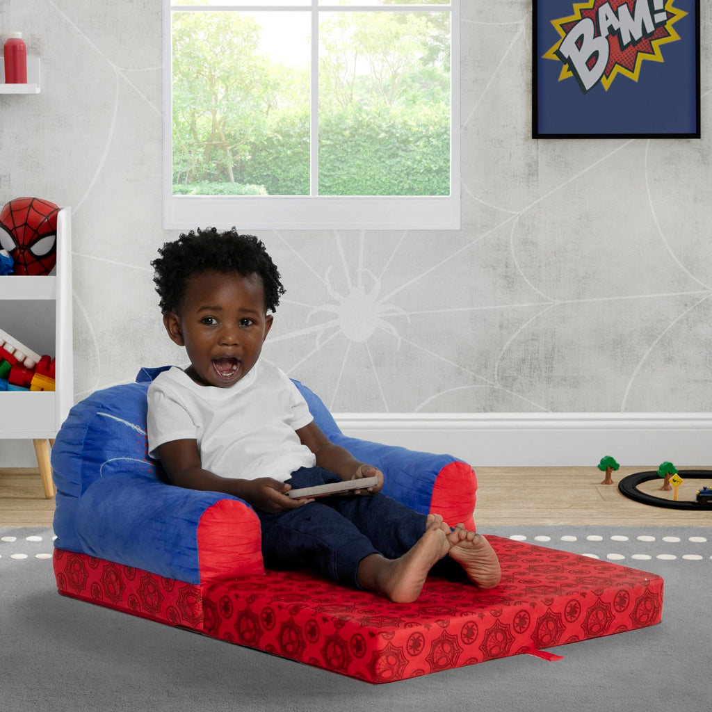Delta Children Spidey and His Amazing Friends Cozee Buddy Foam Chair, Red, Model FC85939SM-1164